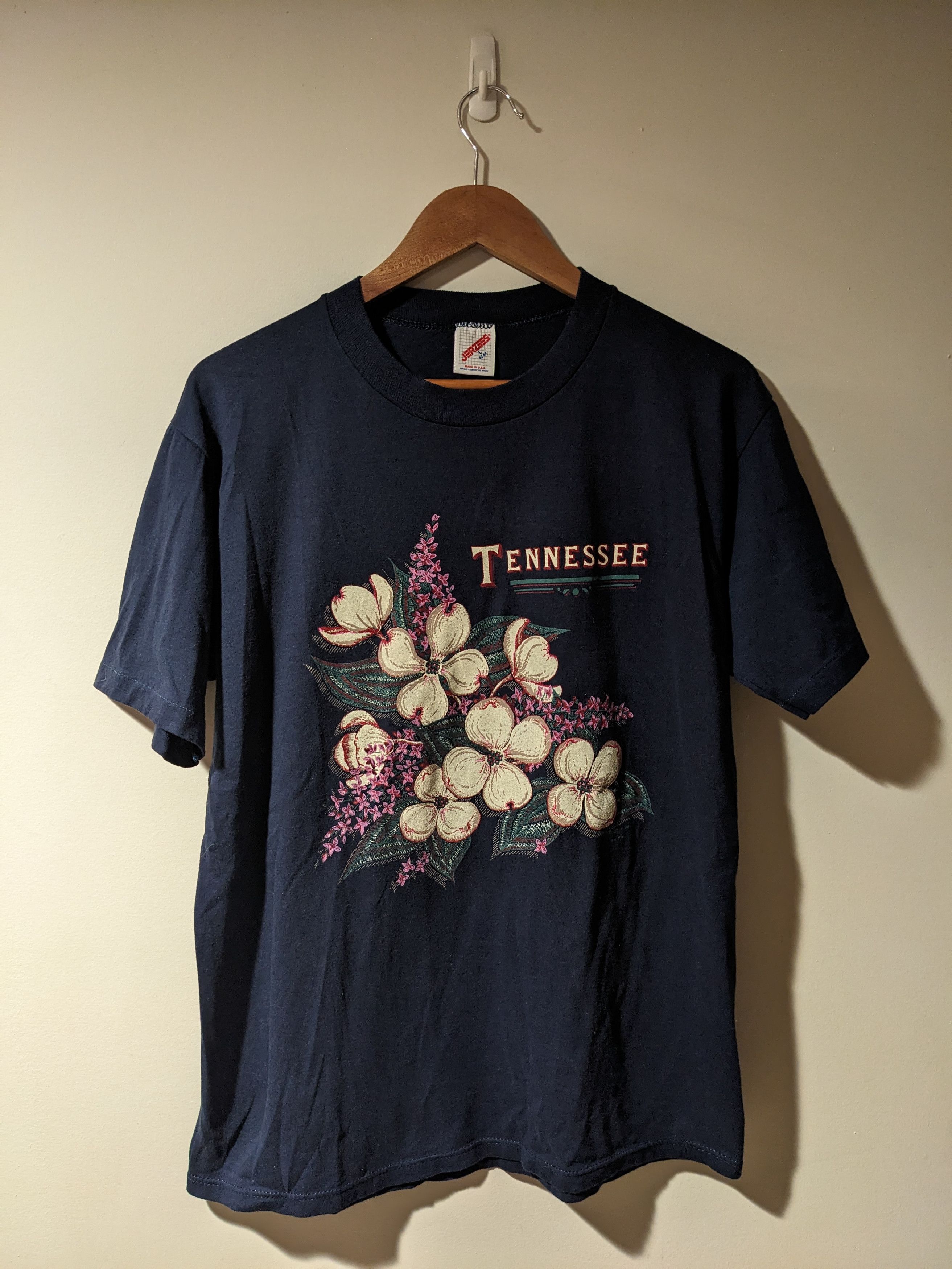 Other Vintage 1992 Tennessee Dogwood Blossom Flower Large T-Shirt Size US L / EU 52-54 / 3 - 1 Thumbnail