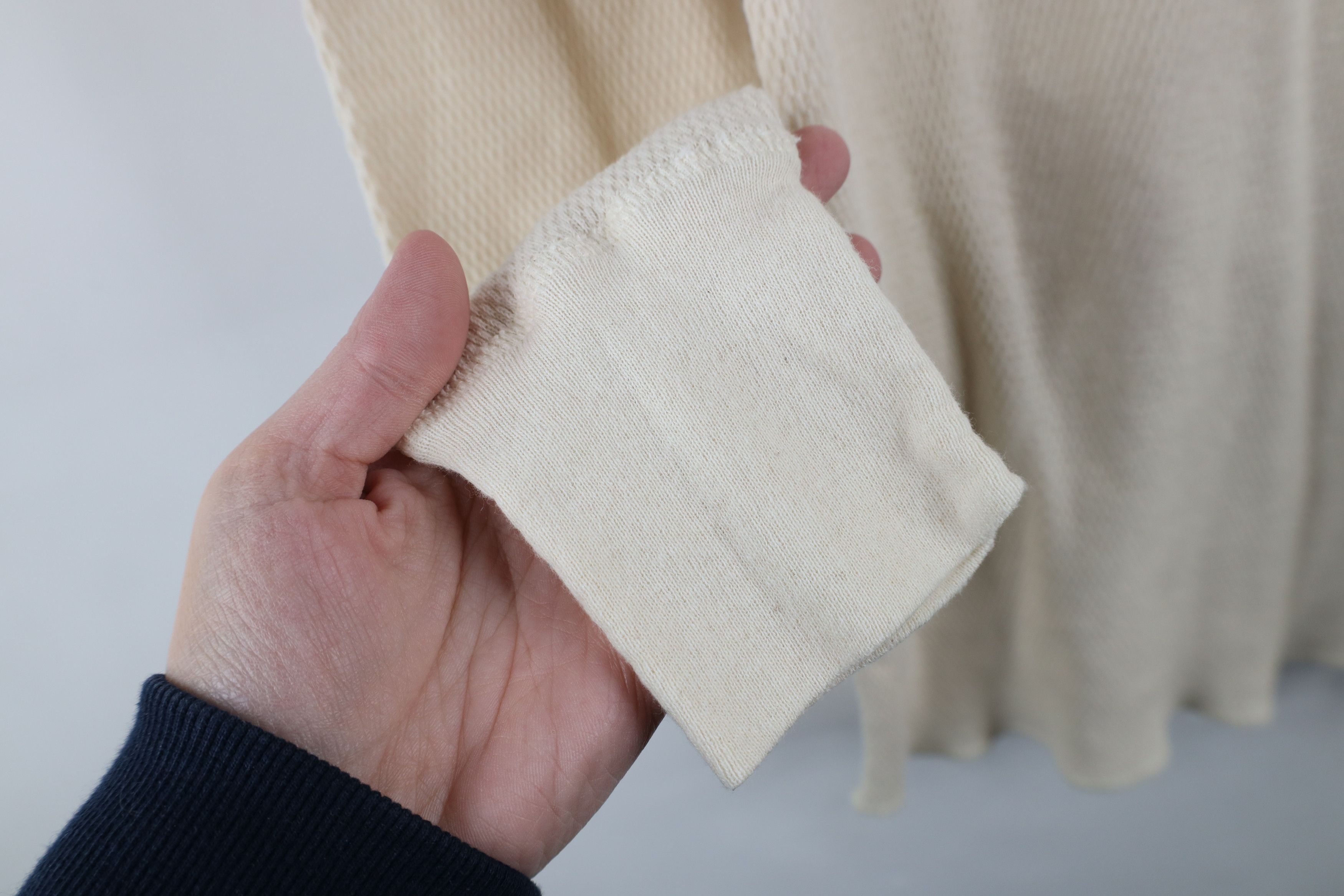 Vintage Vintage 90s Streetwear Knit Long Sleeve T-Shirt Beige USA Size US L / EU 52-54 / 3 - 8 Thumbnail