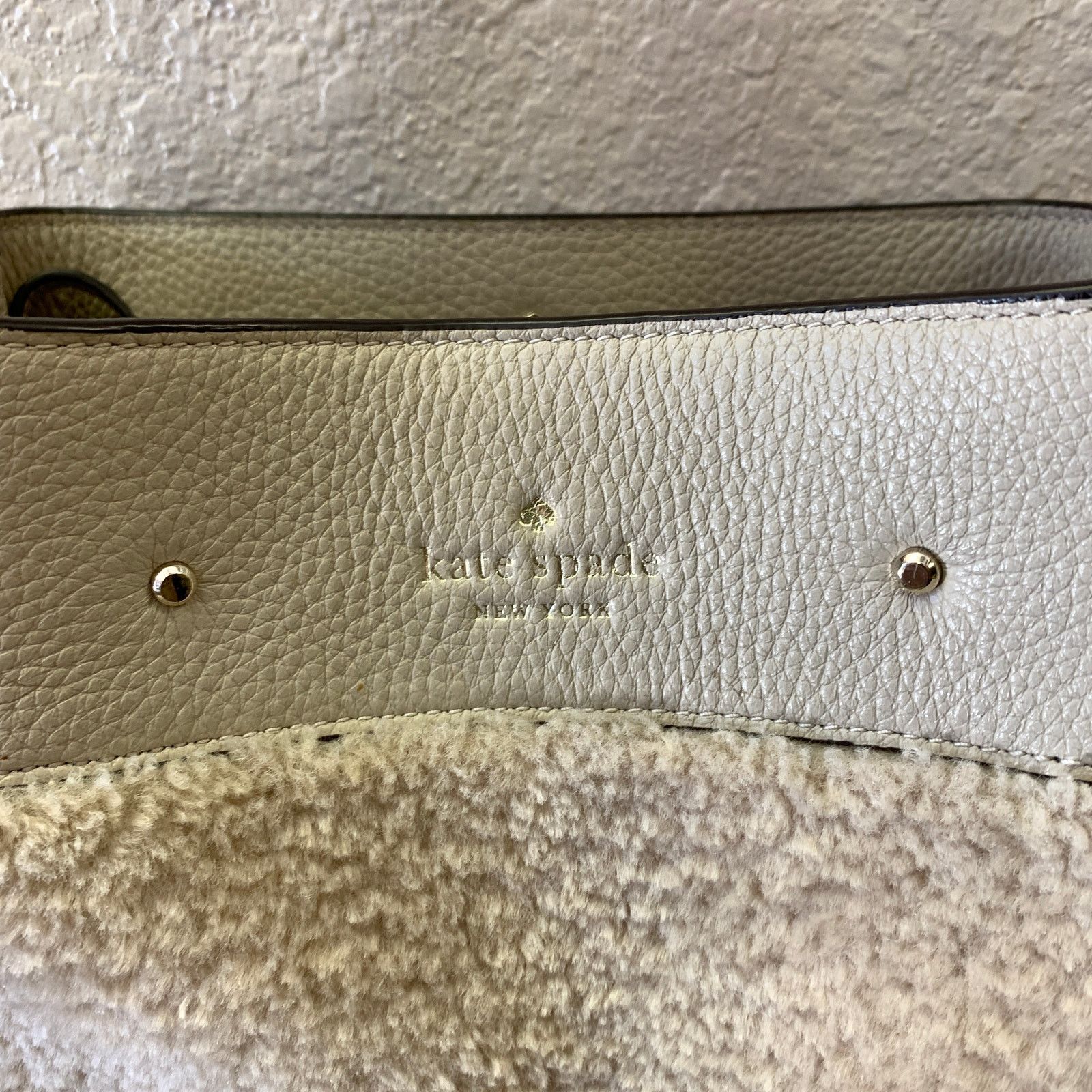Kate Spade Kate Spade Marti Shearling Bucket Bag Beige Leather Size ONE SIZE - 2 Thumbnail