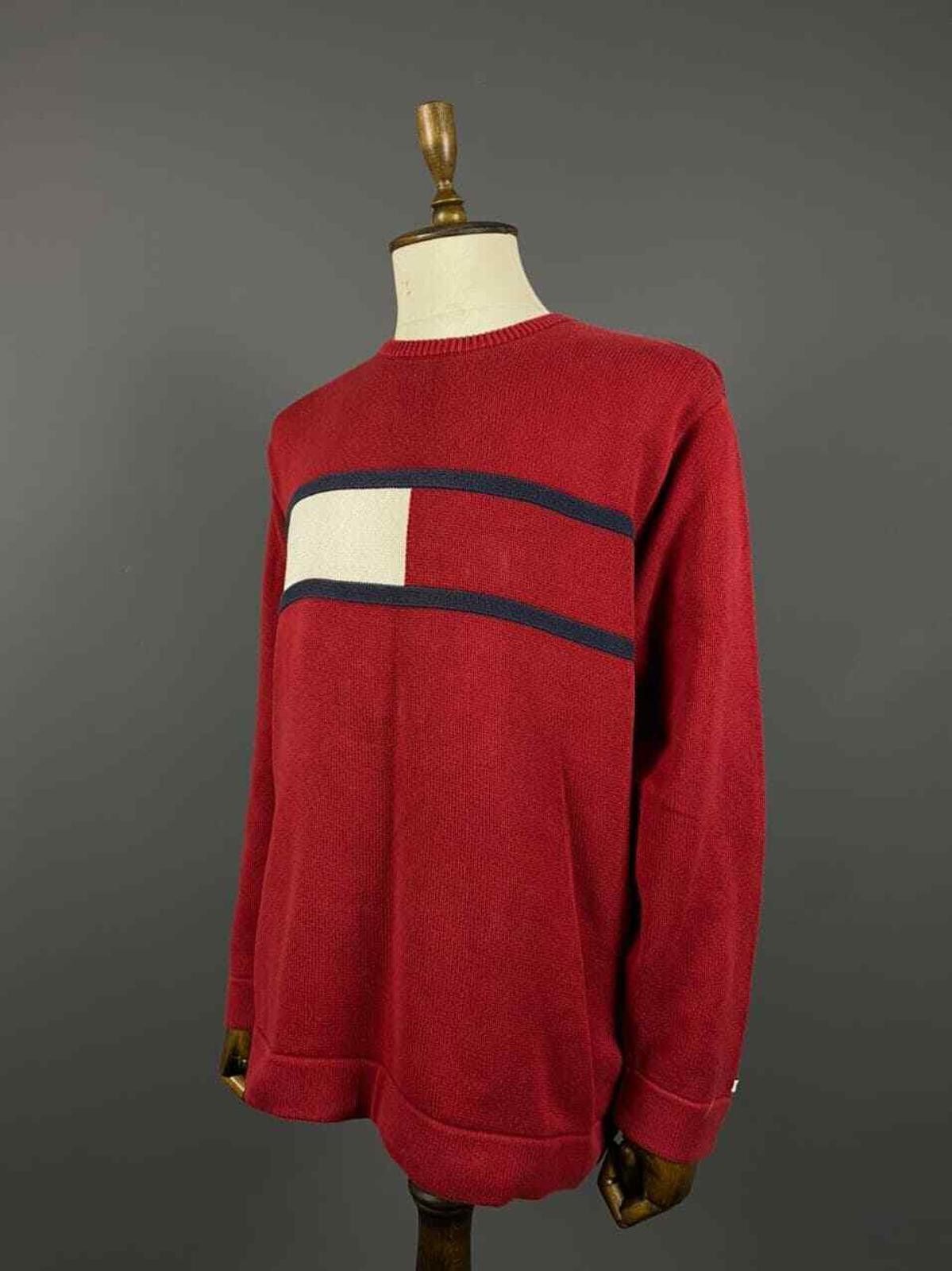 Tommy Hilfiger Vintage Tommy Hilfiger Jeans Crew Neck Sweater Size L Size US L / EU 52-54 / 3 - 1 Thumbnail