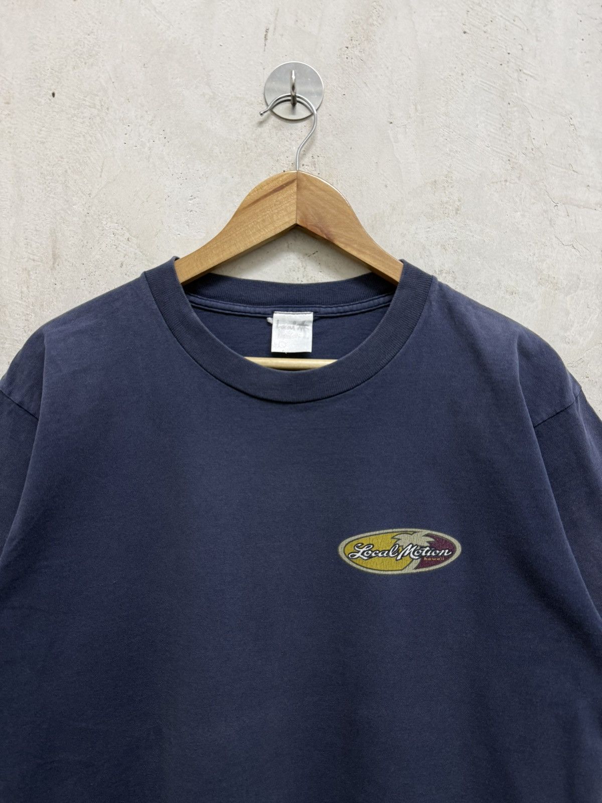 Vintage Thrashed Faded Vintage 90s Local Motion Hawaiian Surf Tee Size US L / EU 52-54 / 3 - 4 Thumbnail