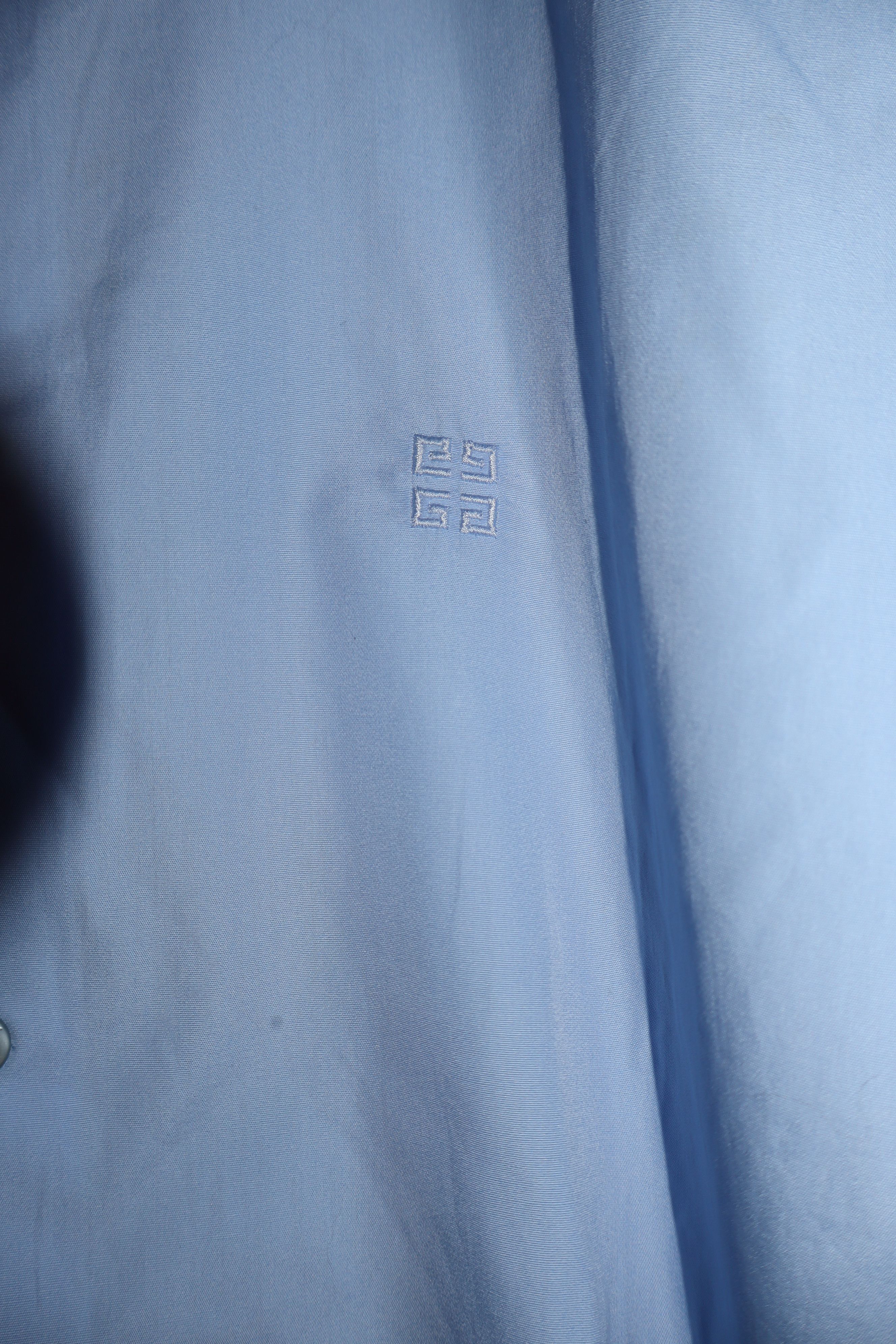 Givenchy 4G embroidered logo shirt Size US L / EU 52-54 / 3 - 3 Thumbnail