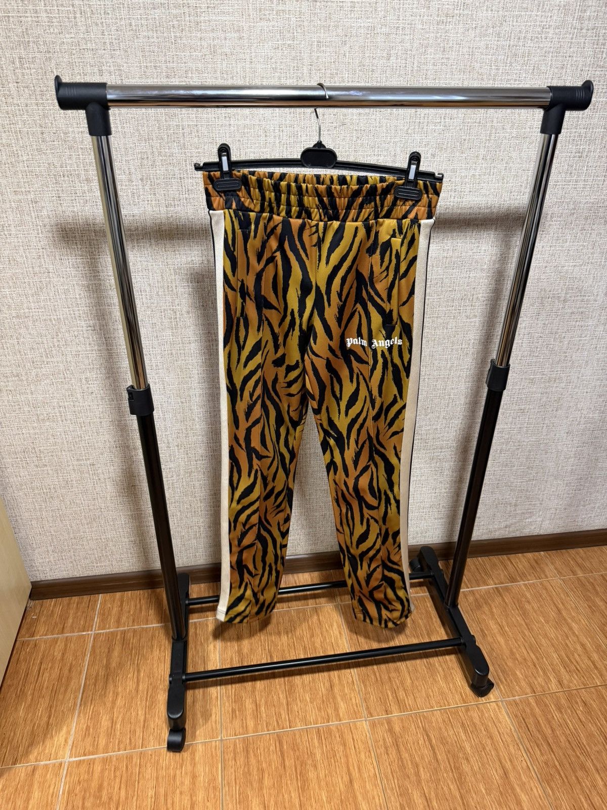 Palm Angels PALM ANGELS CAMO TIGER TRACK PANTS Size US 30 / EU 46 - 1 Thumbnail