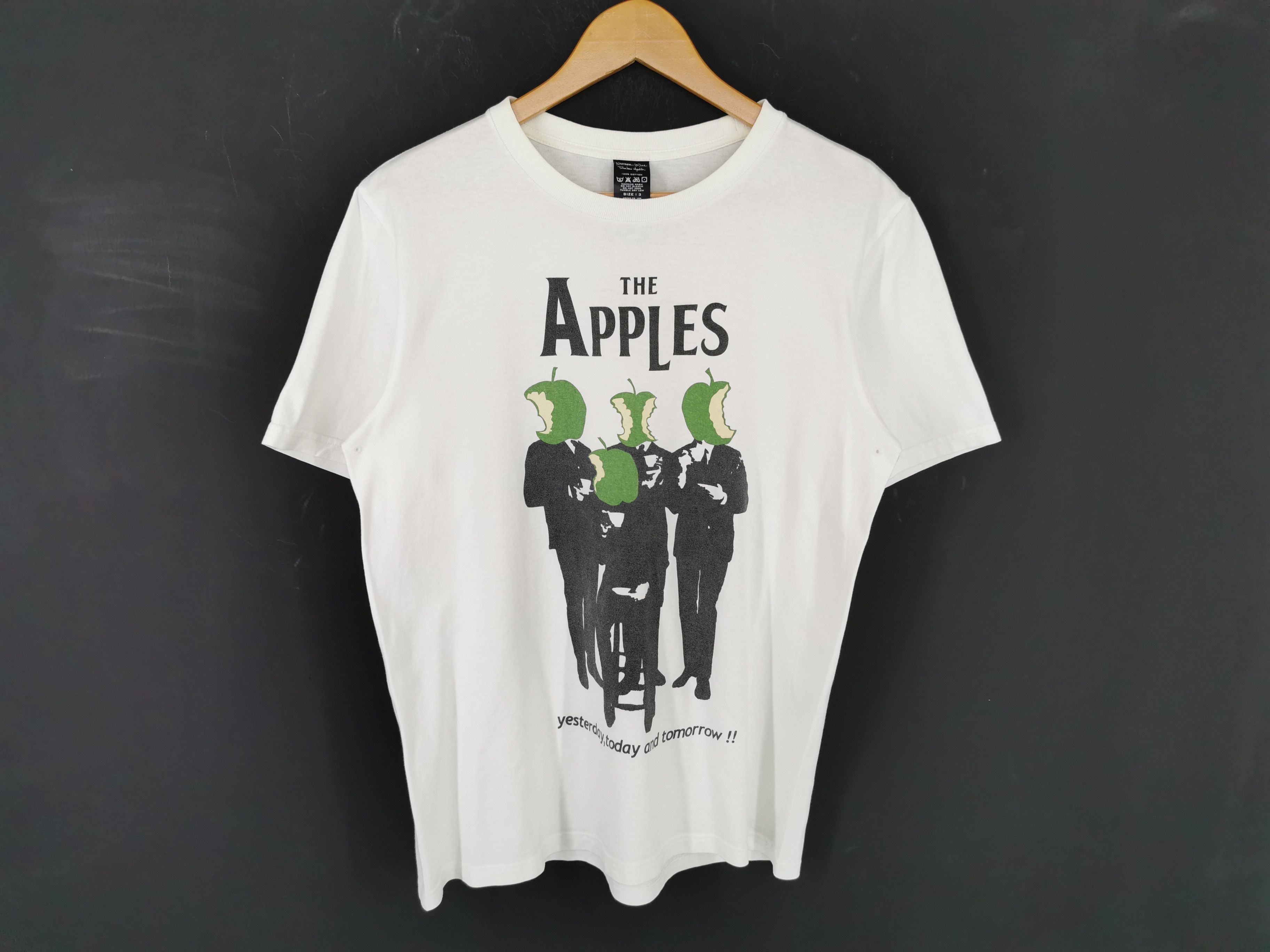 NUMBER(N)INE 08SS THE APPLES Tシャツ NUMBER(N)INE 08SS THE APPLES Tシャツ Number N Ine Apple | Grailed