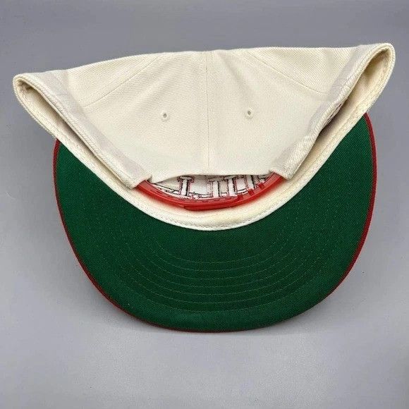 Mitchell & Ness Chicago Bulls Hat Men White Red Embroidered Snap Back Cap Size ONE SIZE - 3 Thumbnail