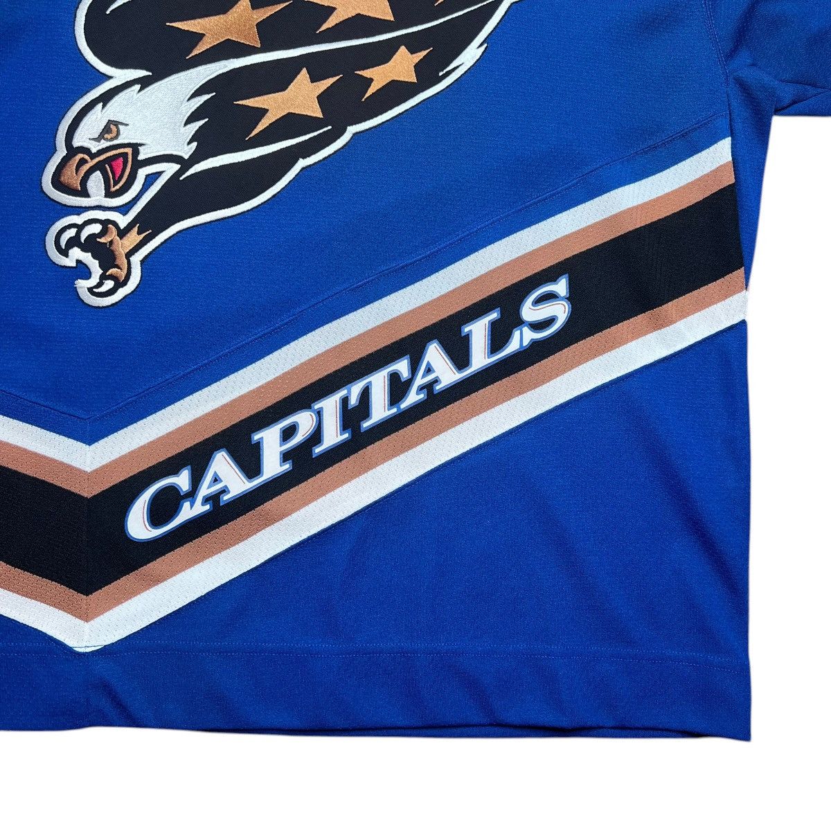 Ccm NHL Washington Capitals Screaming Eagle CCM Hockey Jersey Size US M / EU 48-50 / 2 - 9 Thumbnail