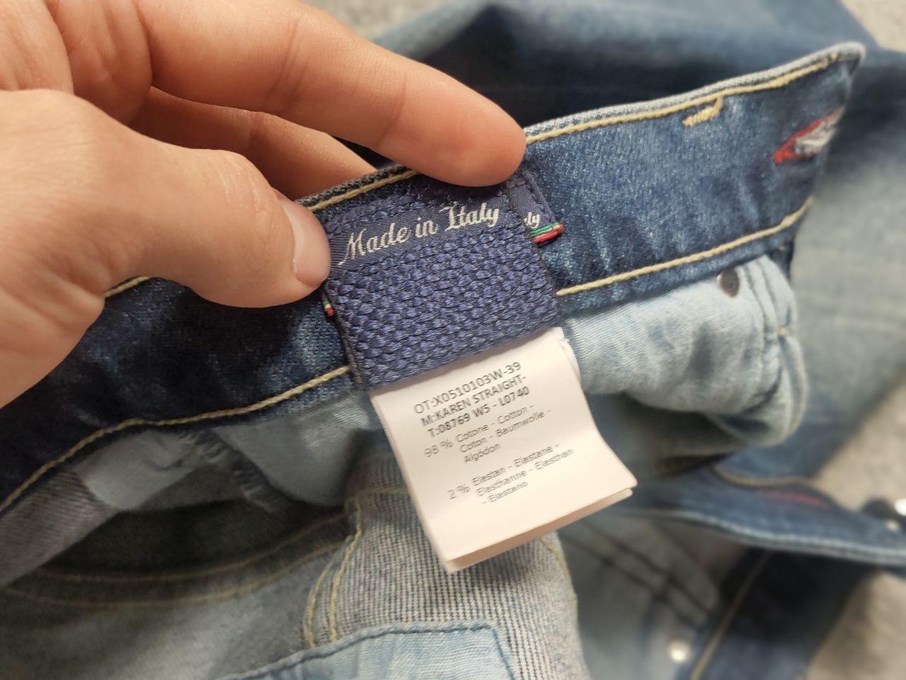 Jacob Cohen Jacob Cohen Italy Design Karen Perfact faded Denim Jeans Size 25" / US 0 / IT 36 - 18 Thumbnail