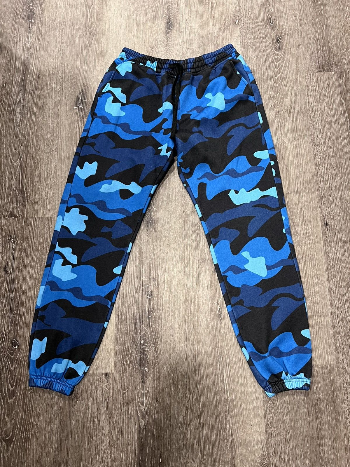 Pink Dolphin Pink Dolphin RARE GHOST Blue Camo Sweatpants Size US 30 / EU 46 - 1 Thumbnail