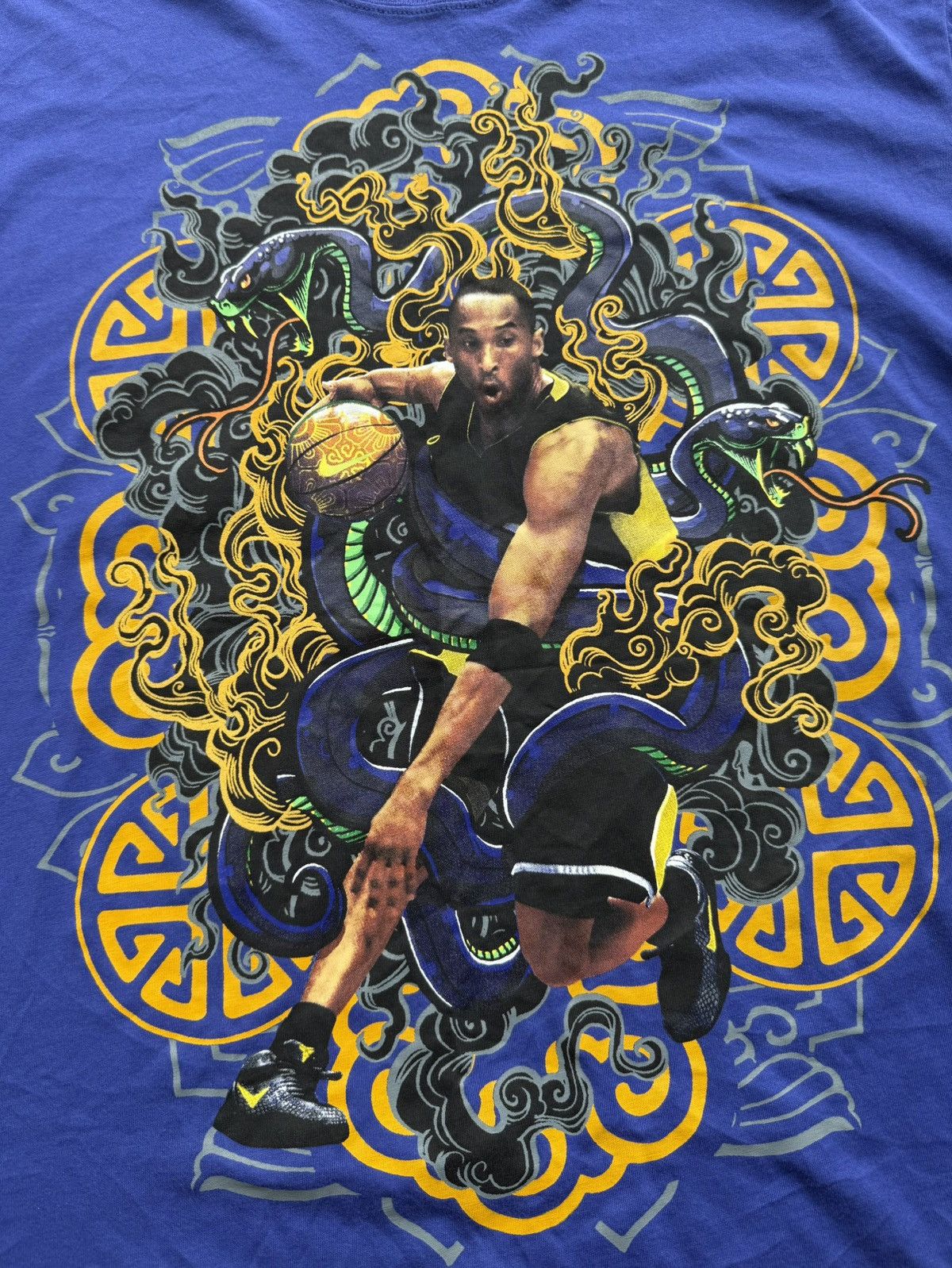 Nike Nike NBA Kobe Bryant Mamba Dragon Gold and Blue T-shirt Size US XL / EU 56 / 4 - 3 Thumbnail