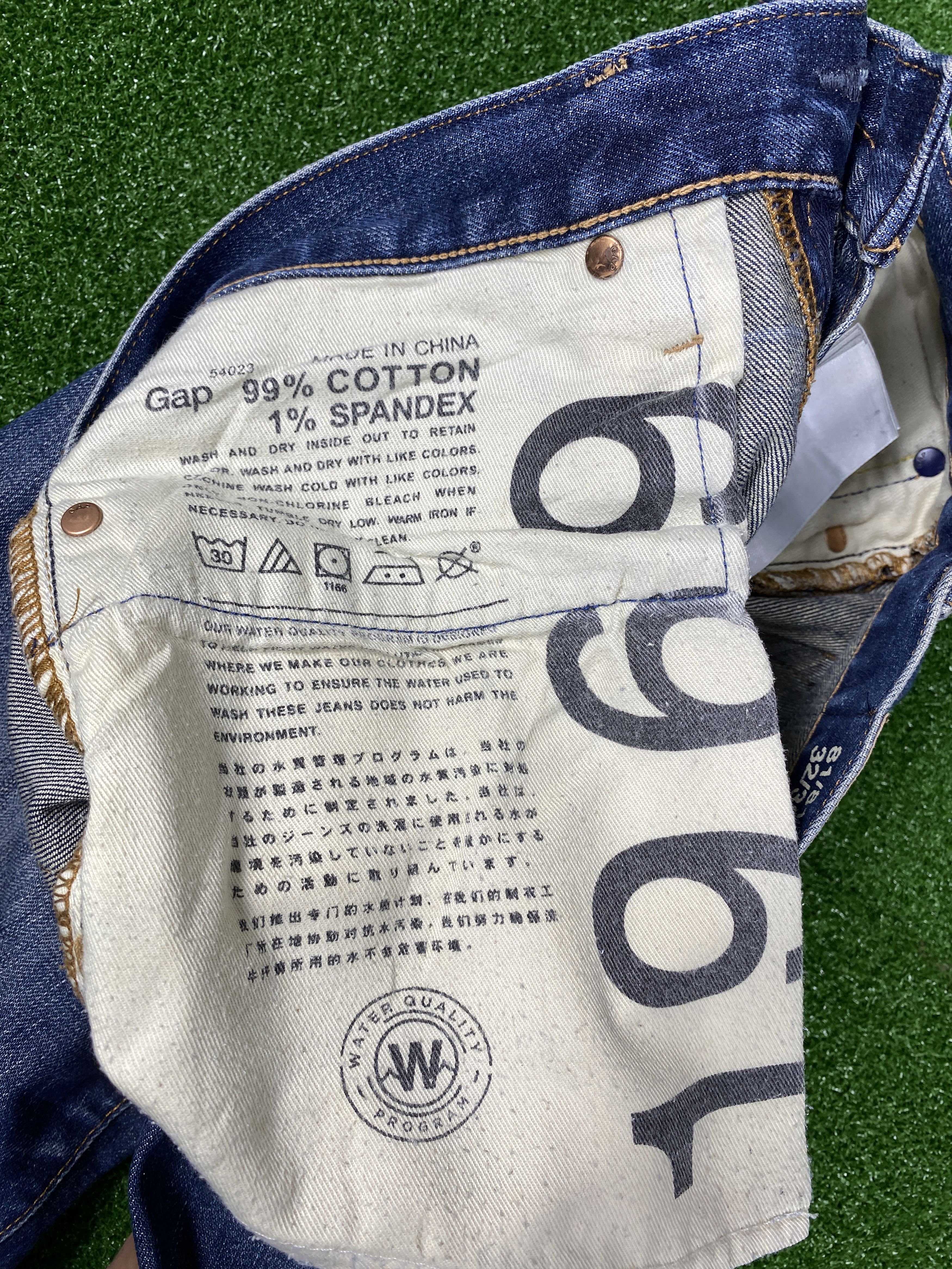 Gap Vintage Gap Distressed Faded Blue Jeans CP0041 Size US 35 - 15 Thumbnail