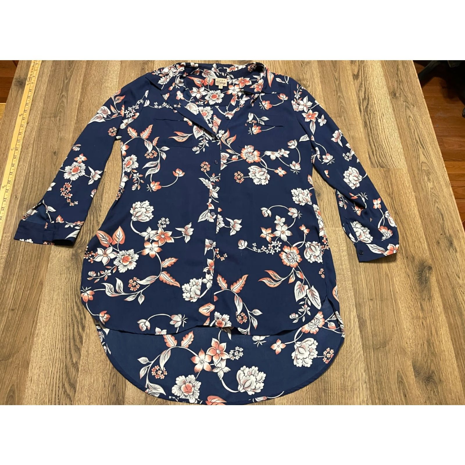Vintage Como Shirt, Womens Medium Blue White Pink Floral Long Sleeve Button Up Size M / US 6-8 / IT 42-44 - 2 Thumbnail