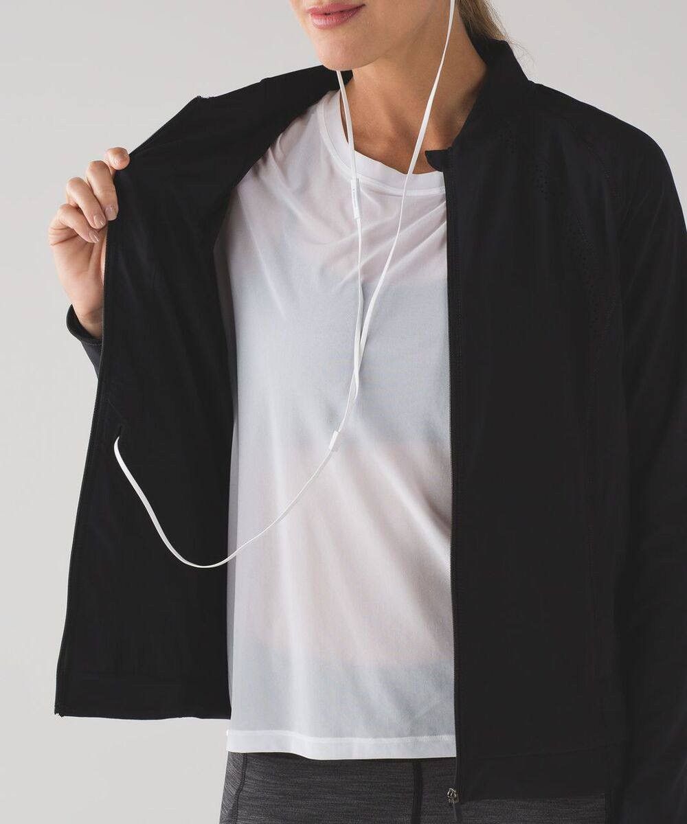 Lululemon Lululemon Black Track Refletive zip light lined jacket Size XS / US 0-2 / IT 36-38 - 2 Thumbnail