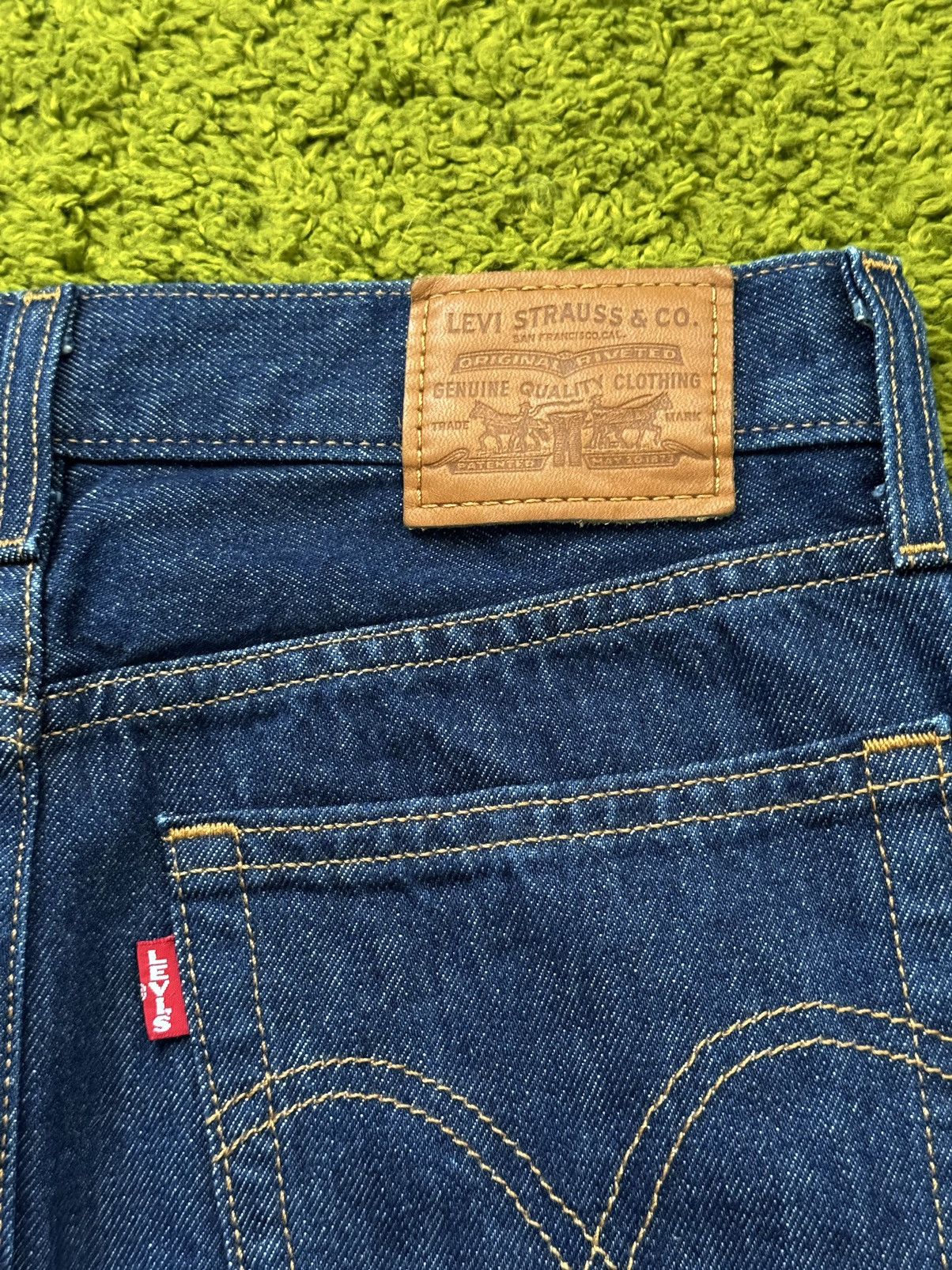 Designer × Levi's Levi’s premium denim midi skirt Size 27" / US 4 / IT 40 - 8 Thumbnail