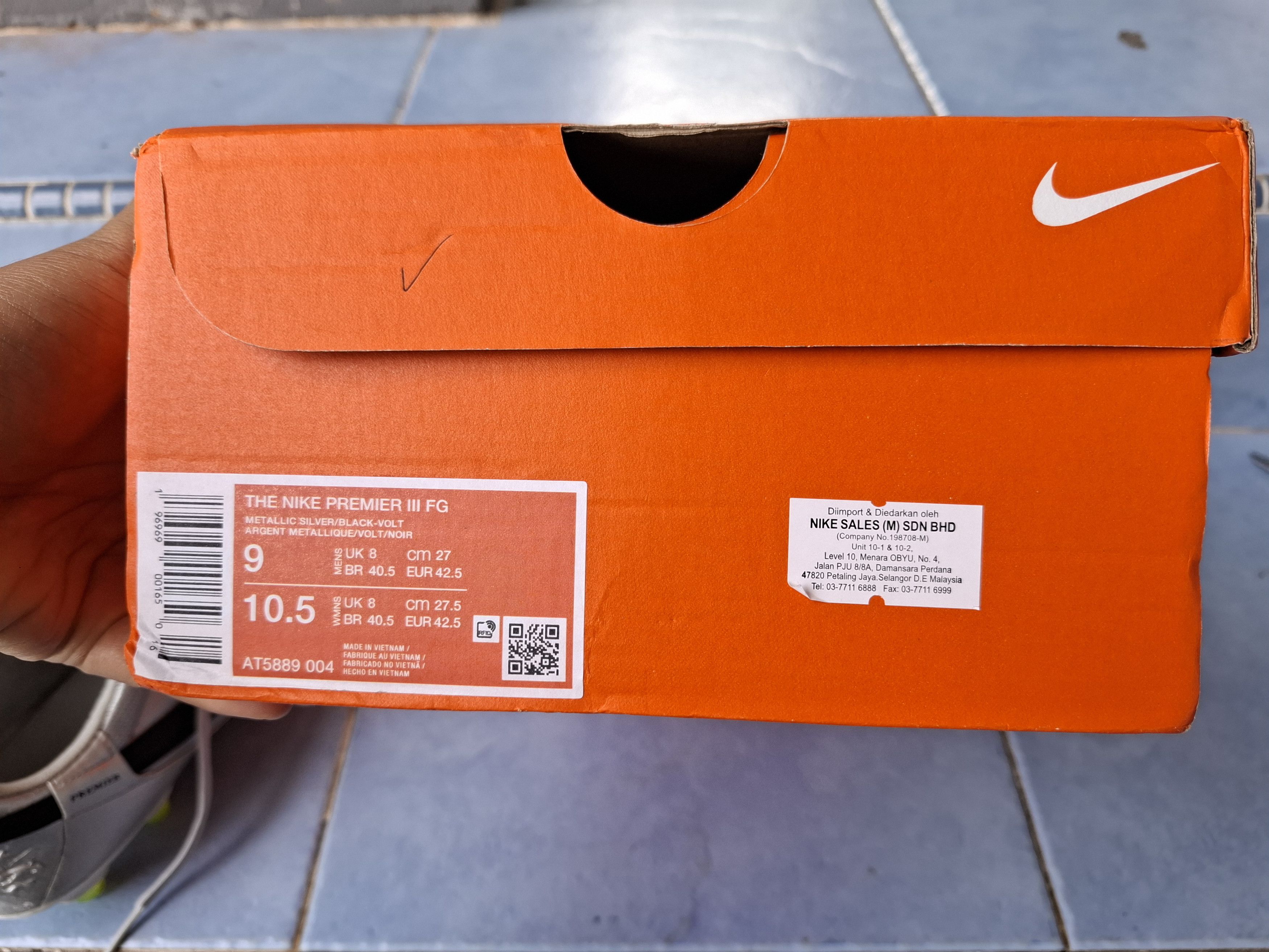 Nike Nike Premier III FG Metallic Silver/Volt/Black Size US 9 / EU 42 - 10 Thumbnail