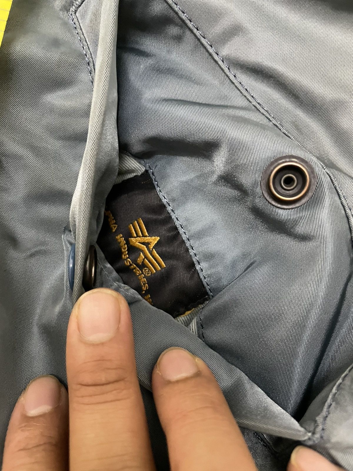 Alpha Industries Alpha Industries Nylon Bomber Jacket Distressed Size US L / EU 52-54 / 3 - 7 Thumbnail