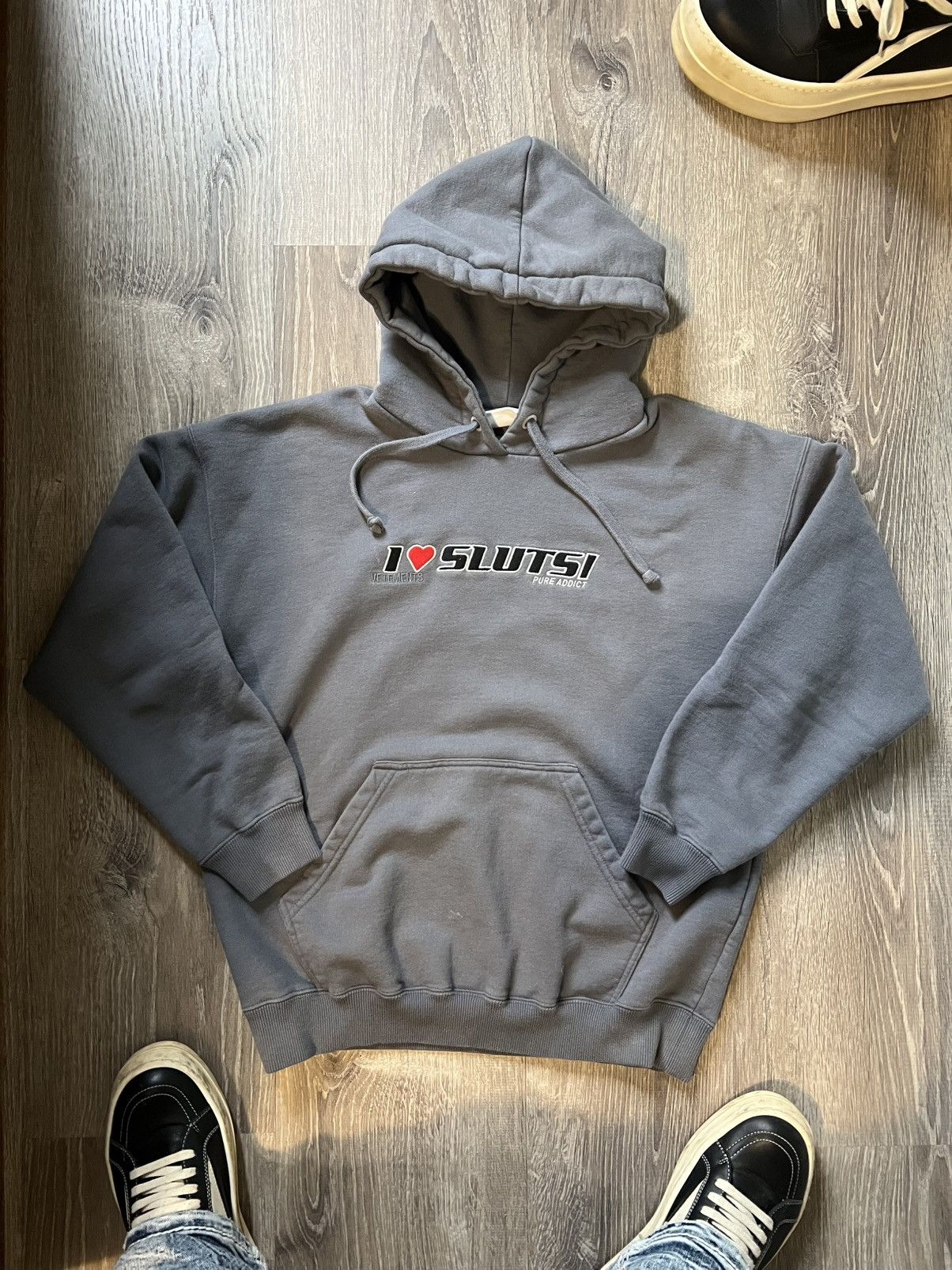 Vetements Vetements I Love Sluts hoodie Size US S / EU 44-46 / 1 - 2 Thumbnail