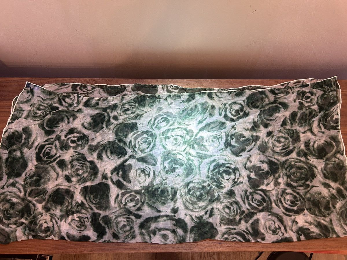 Burberry Rose pattern silk scarf - Green/White Size ONE SIZE - 2 Thumbnail