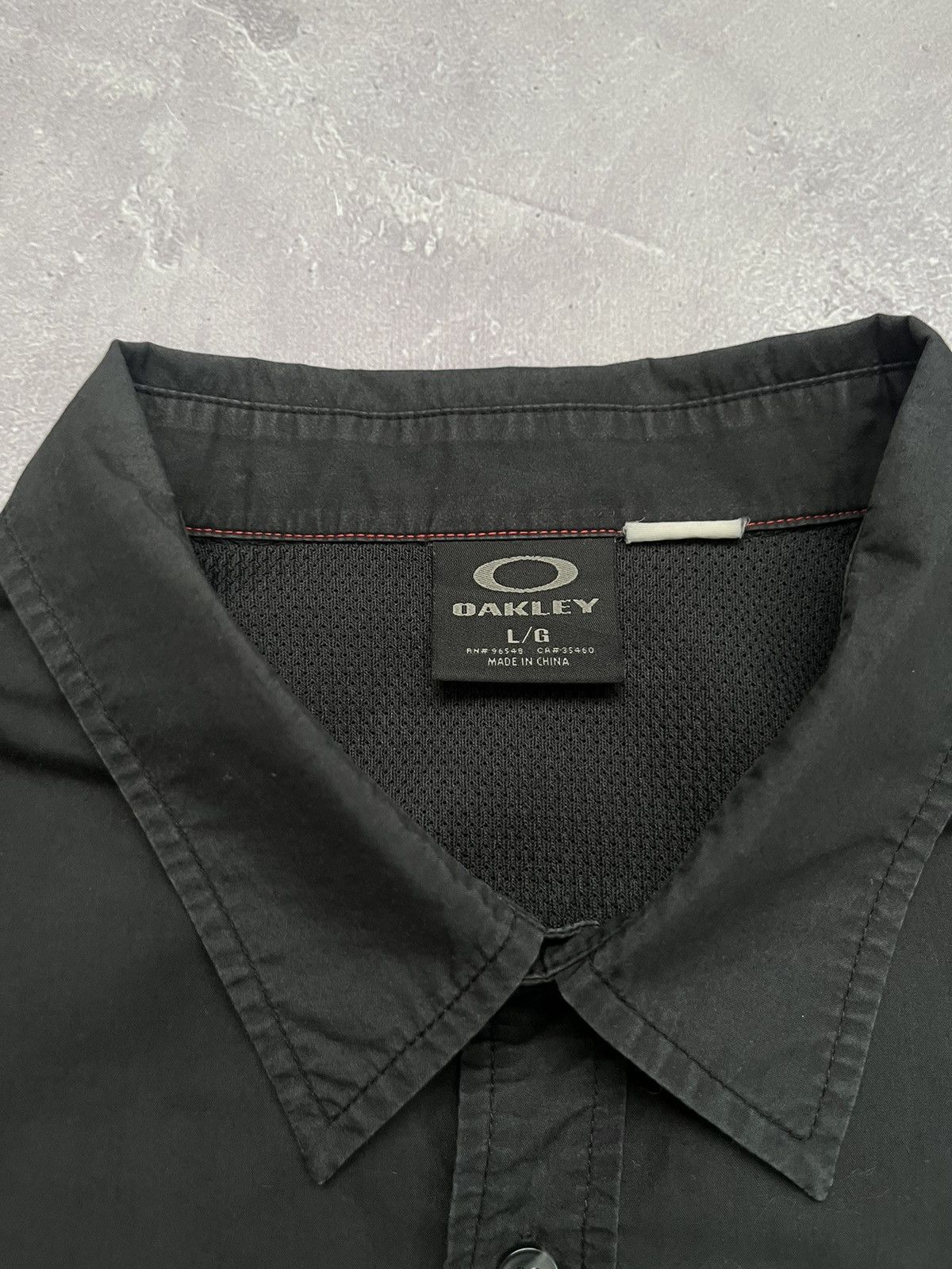 Oakley Rare Vintage Oakley ThermoGauge Black Nylon Shirt LongSleeve Size US L / EU 52-54 / 3 - 14 Thumbnail