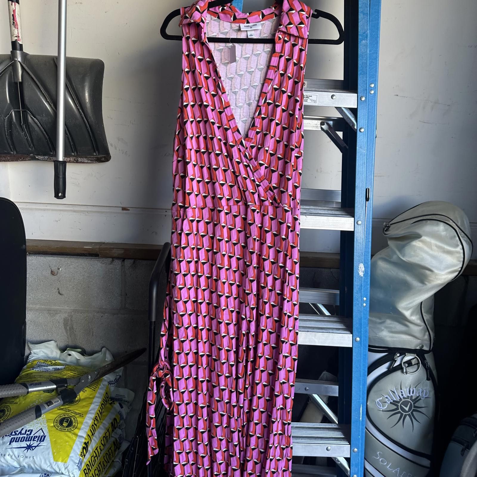 Diane von Furstenberg Diane von Furstenberg Pink Geometric Print jumpsuit- Size 1X Size 40" / US 18 - 3 Thumbnail