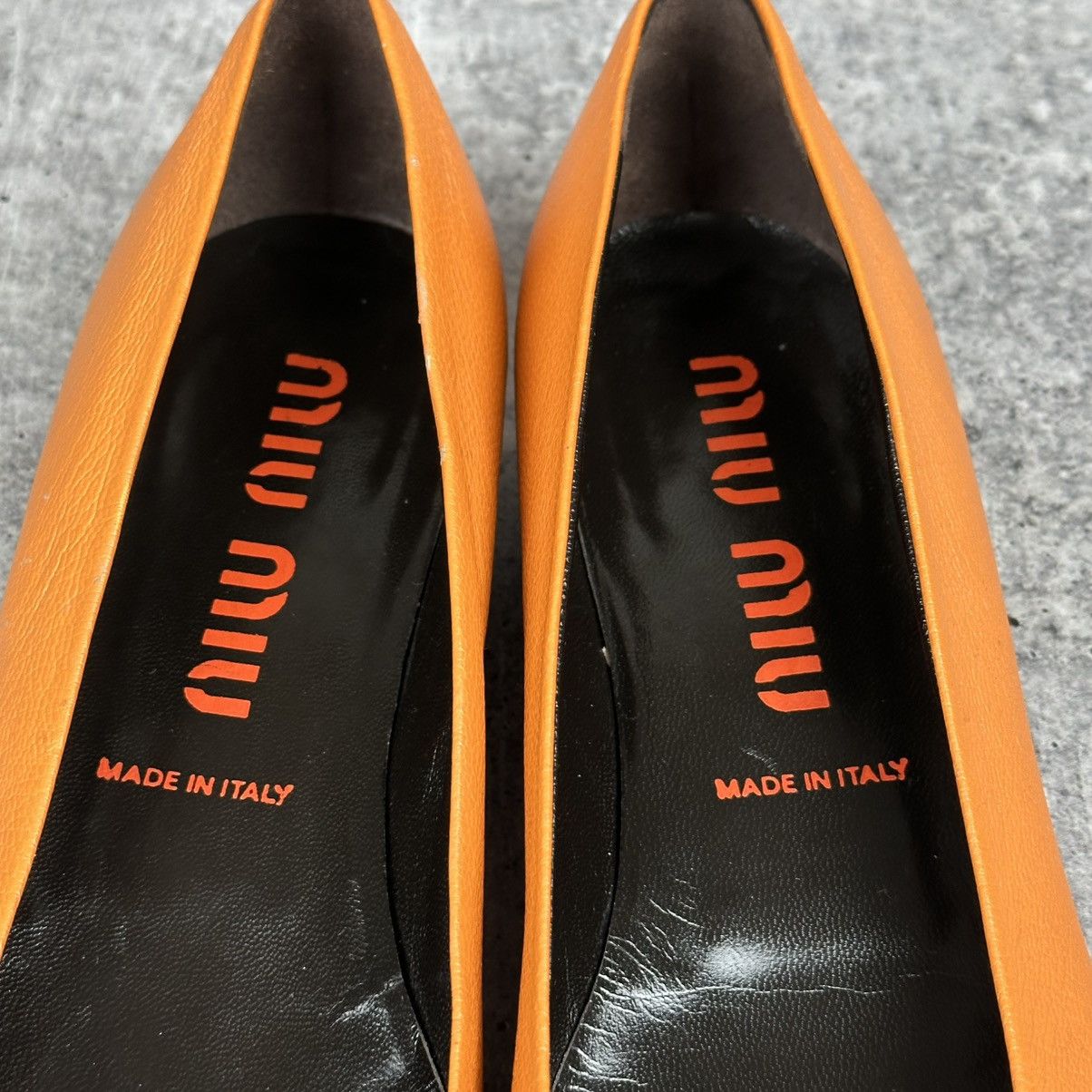 Miu Miu Vintage Miu Miu Bow Pointed Toe Leather Shoe Orange Sz 37 Size US 7 / IT 37 - 5 Thumbnail