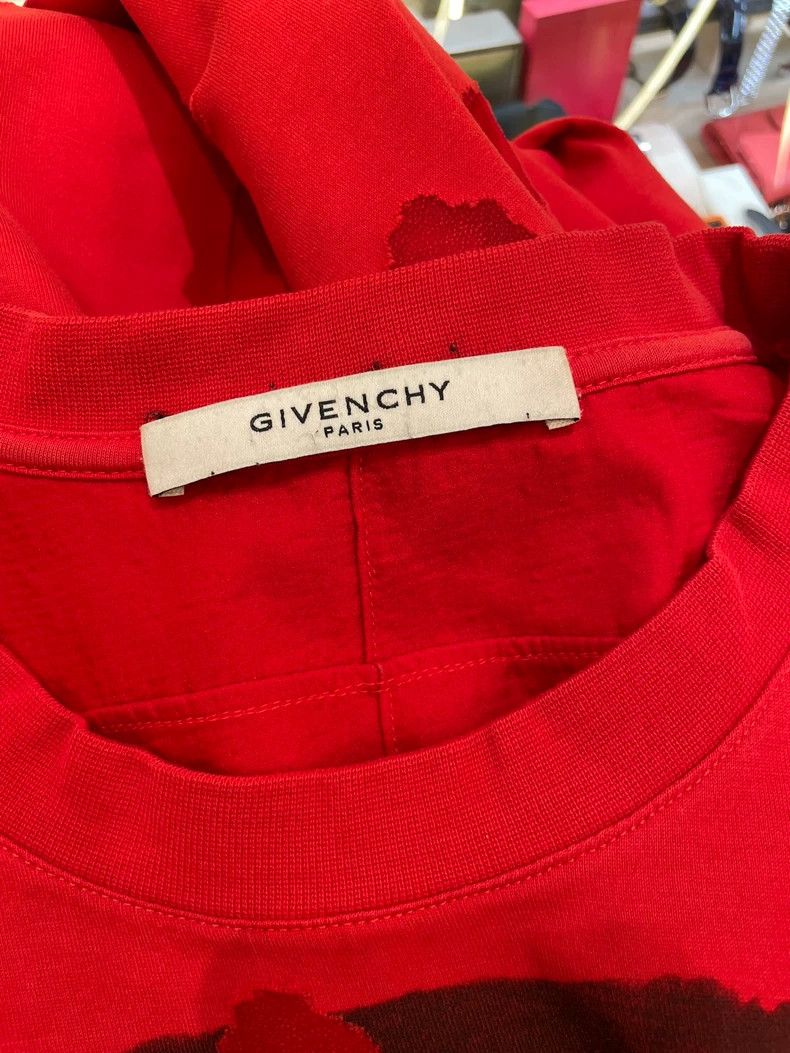 Givenchy Givenchy Dog Year Limited Edition Red Dog Head Ripped Short Size US M / EU 48-50 / 2 - 3 Thumbnail