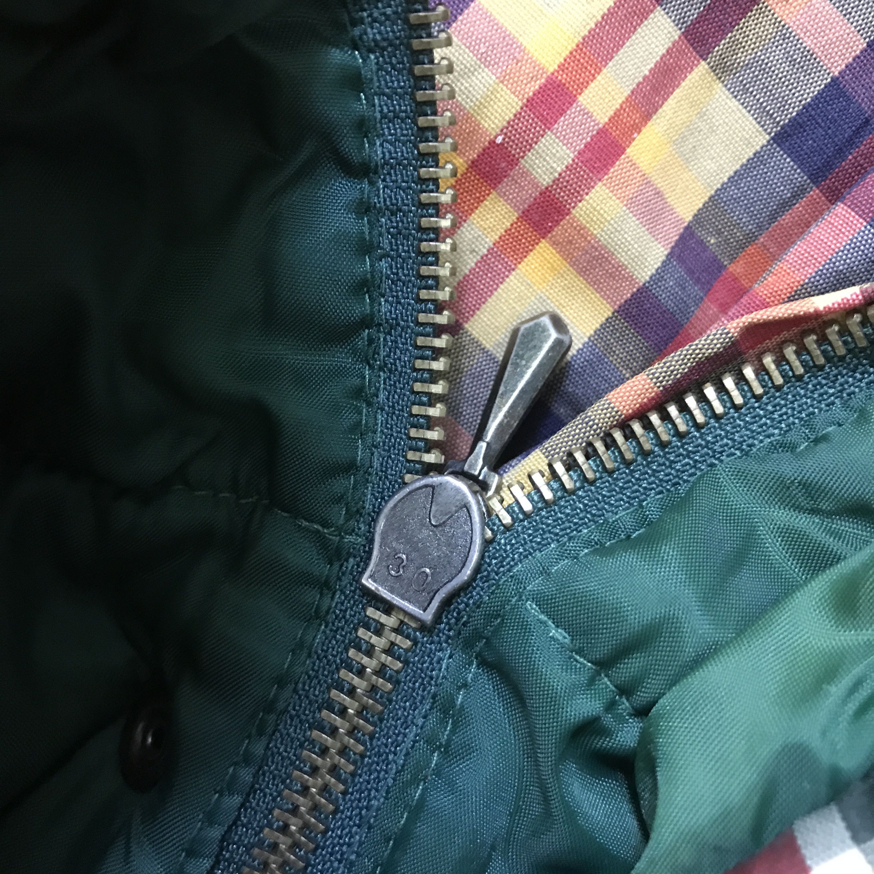 United Colors Of Benetton TARTAN UNITED COLOURS OF BENETTON QUILTED JACKET K84B1 Size US L / EU 52-54 / 3 - 11 Thumbnail