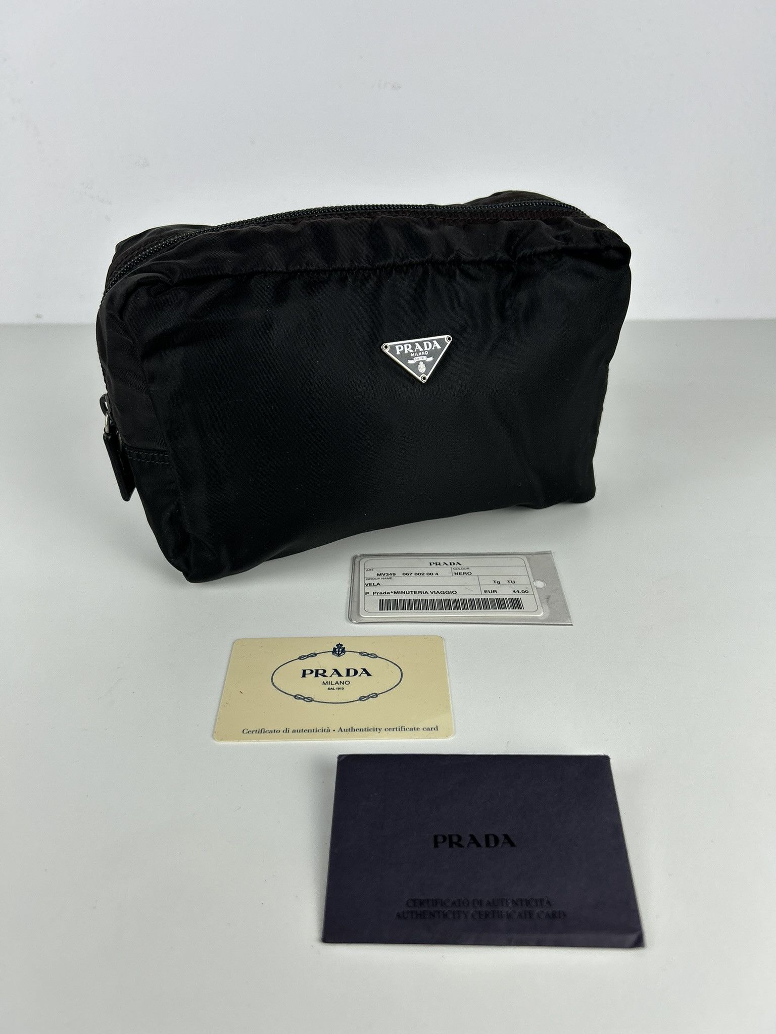 Prada Vintage prada nylon triangle logo clutch/ toiletry bag Size ONE SIZE - 1 Thumbnail