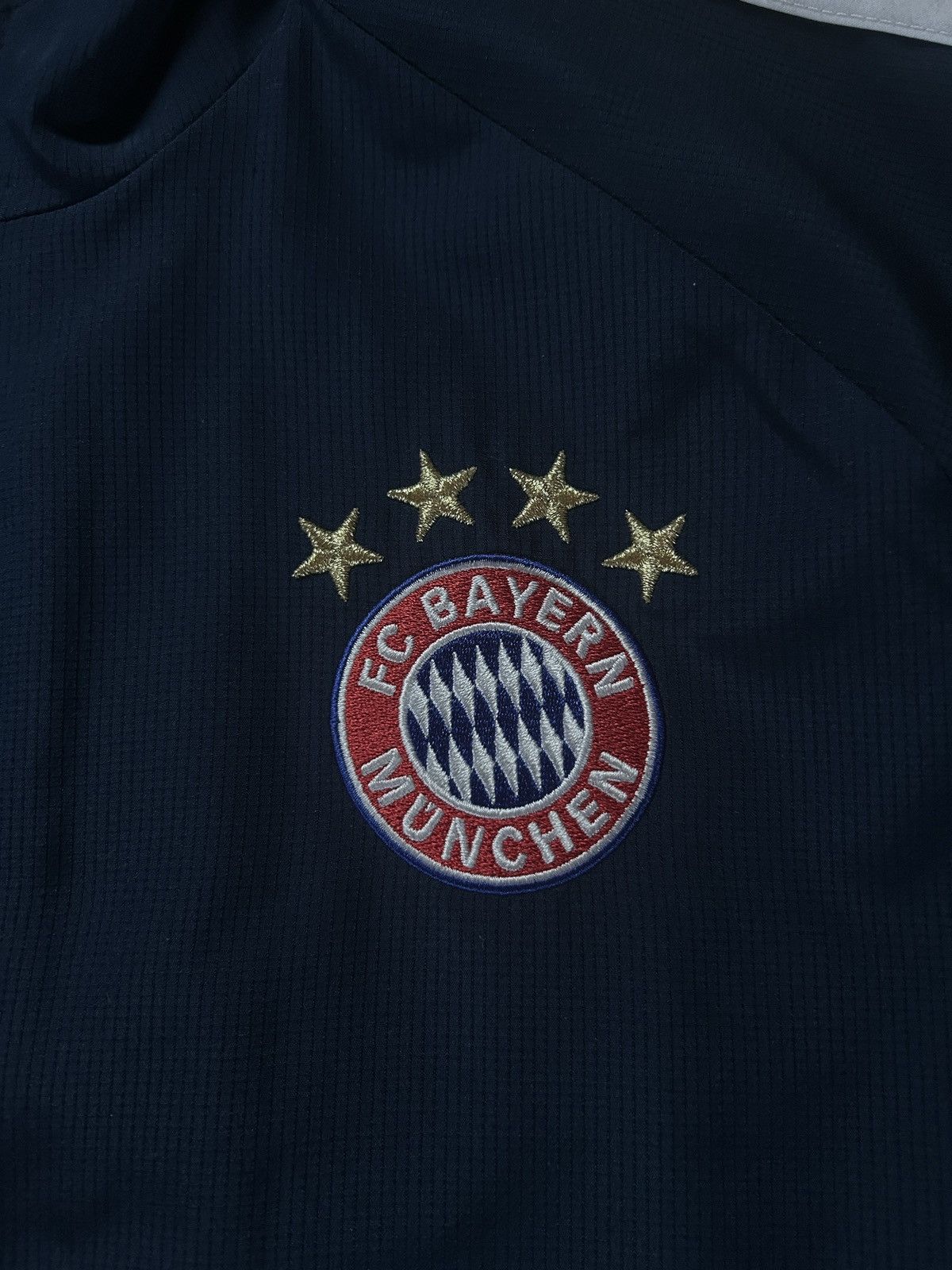 Adidas ⚽ Adidas x FC Bayern München Presentation Jacket • Size M Size US M / EU 48-50 / 2 - 2 Thumbnail