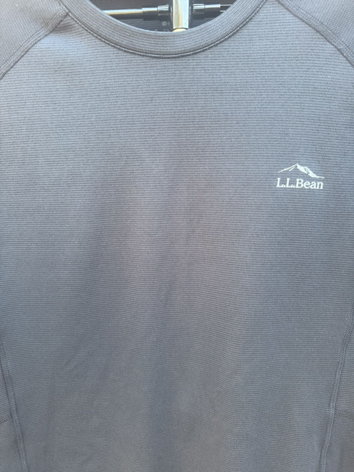 L.L. Bean LL Bean Midweight Base Layer Crew Top Shirt Thumb Holes Size US L / EU 52-54 / 3 - 2 Thumbnail