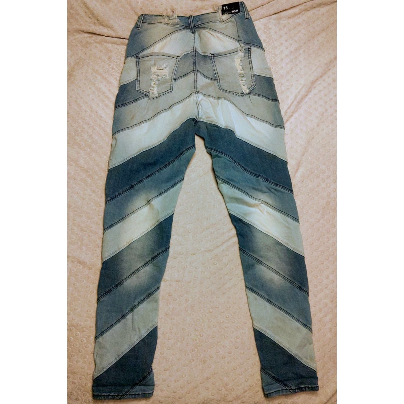 Fashion Nova Fashion Nova Breaking Barriers Patchwork Straight Leg Jeans Size 15 (32x31) Size 36" / US 14 / IT 50 - 7 Thumbnail