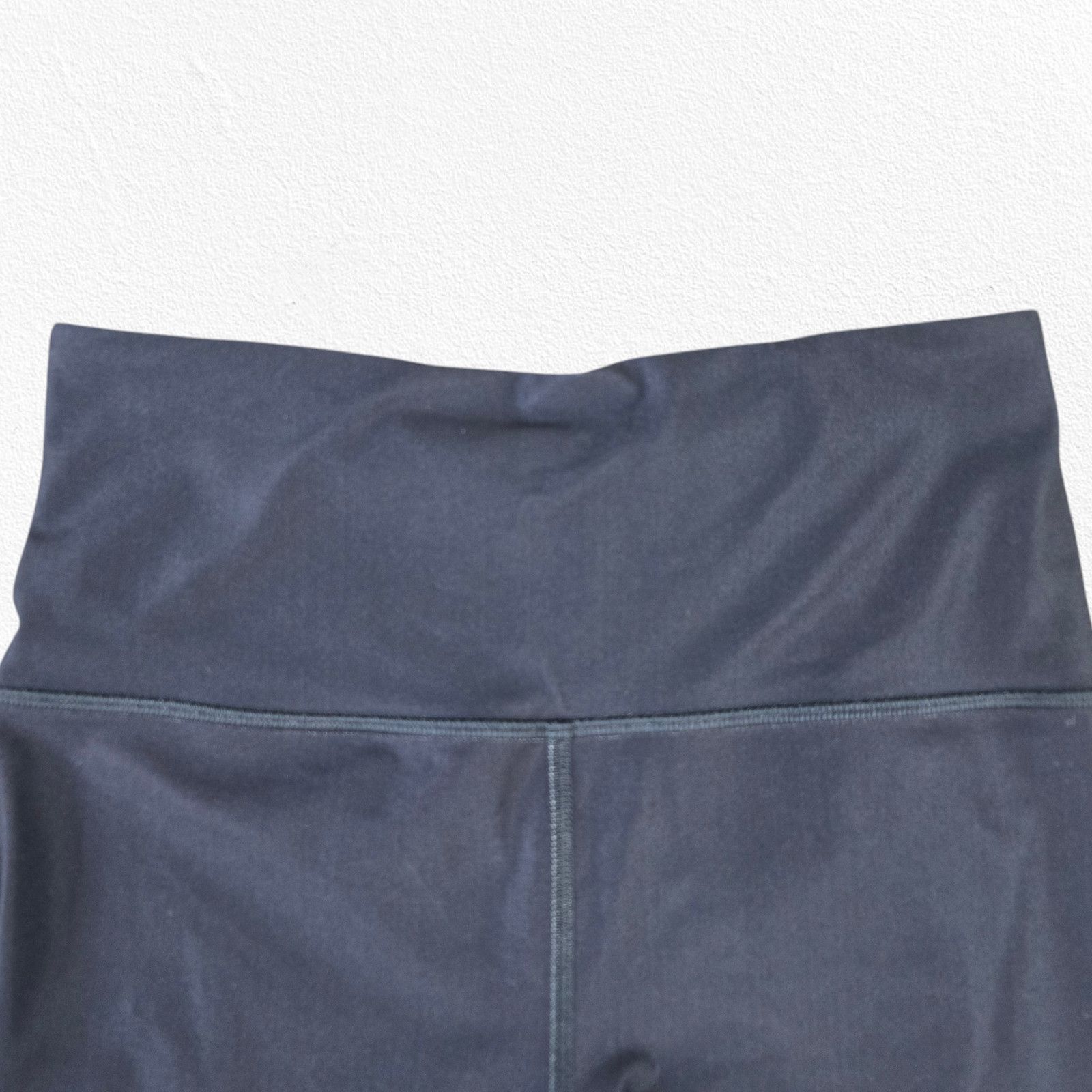 Athleta Athleta Gray Ombre Elation 7/8 Leggings Size Small Size 27" / US 4 / IT 40 - 3 Thumbnail