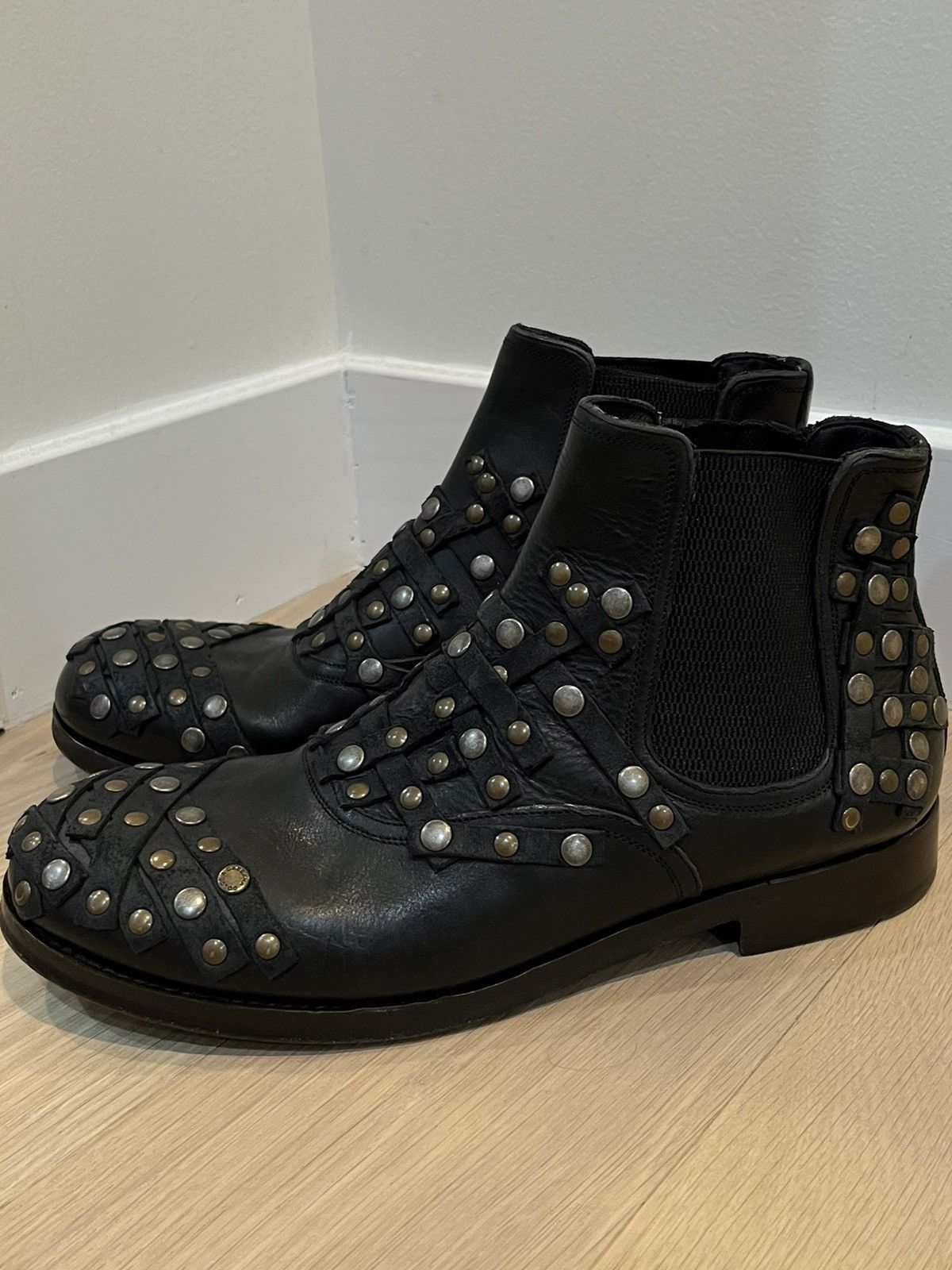 Dolce & Gabbana Studded Leather Ankle Boots. 8 Size US 8 / EU 41 - 11 Thumbnail