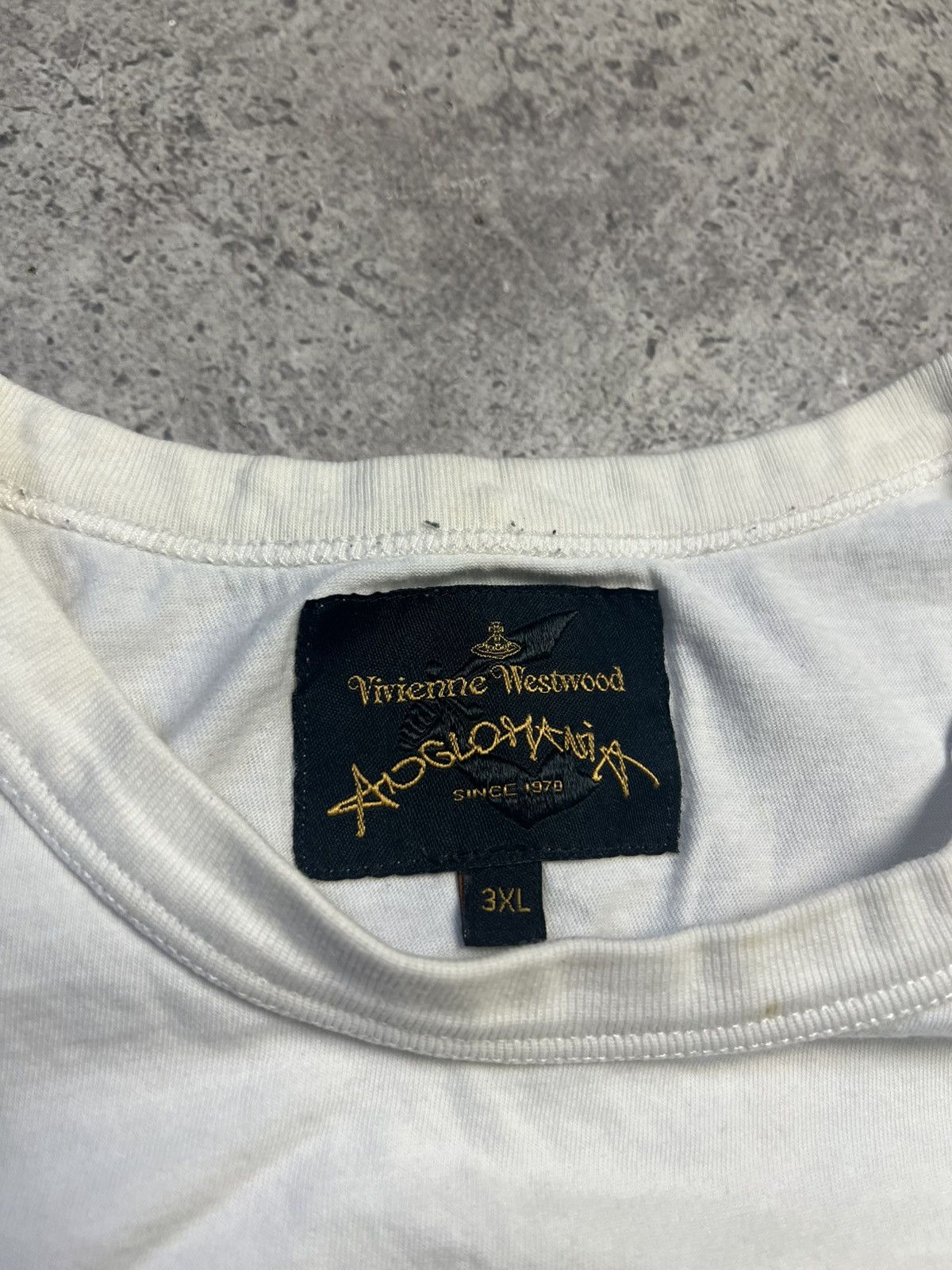 Vivienne Westwood Vintage Vivienne Westwood big logo t-shirt Size US XL / EU 56 / 4 - 7 Thumbnail