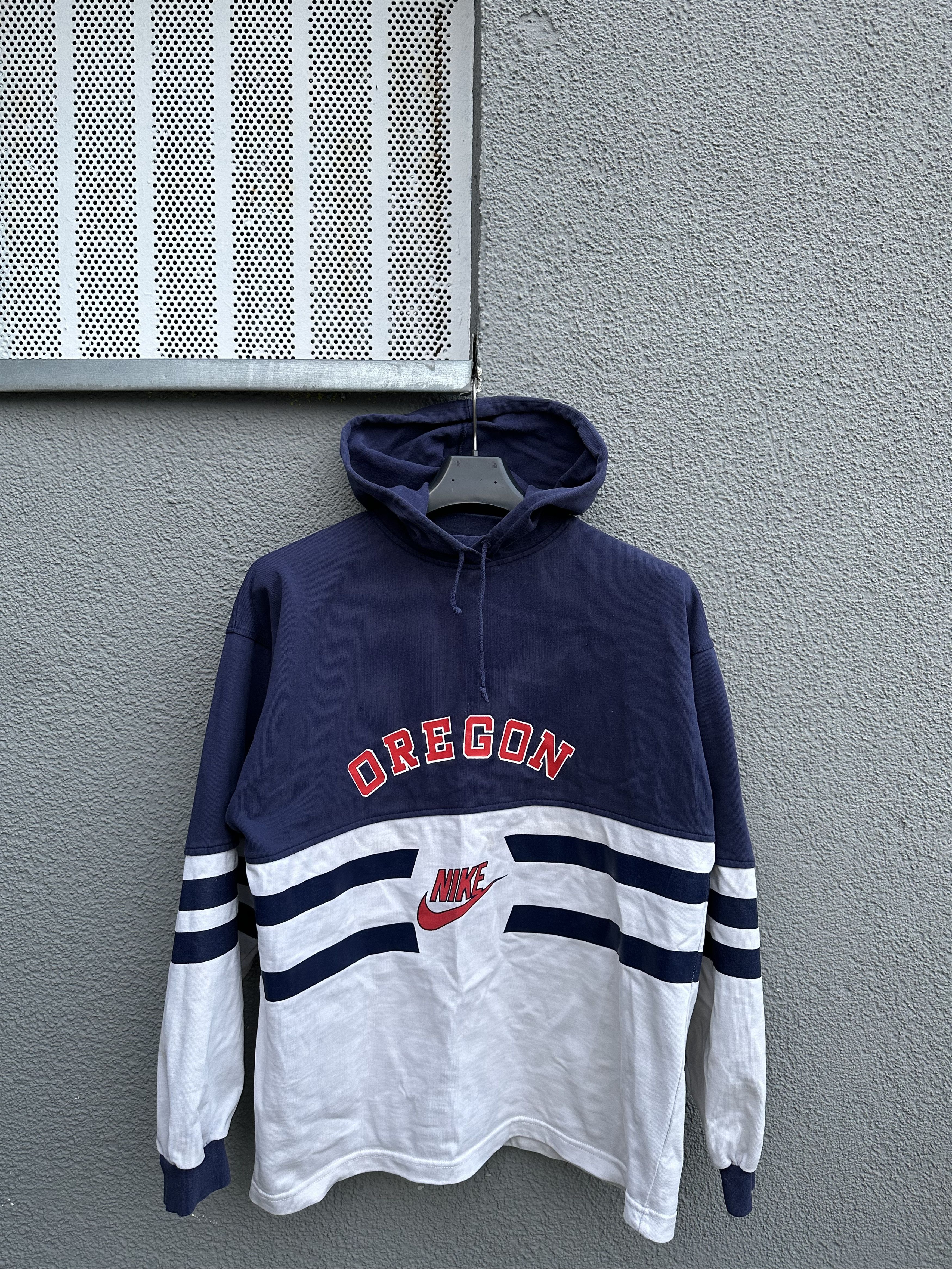 Nike Vintage 90’s Nike Oregon Hoodie Blue Size US L / EU 52-54 / 3 - 1 Thumbnail