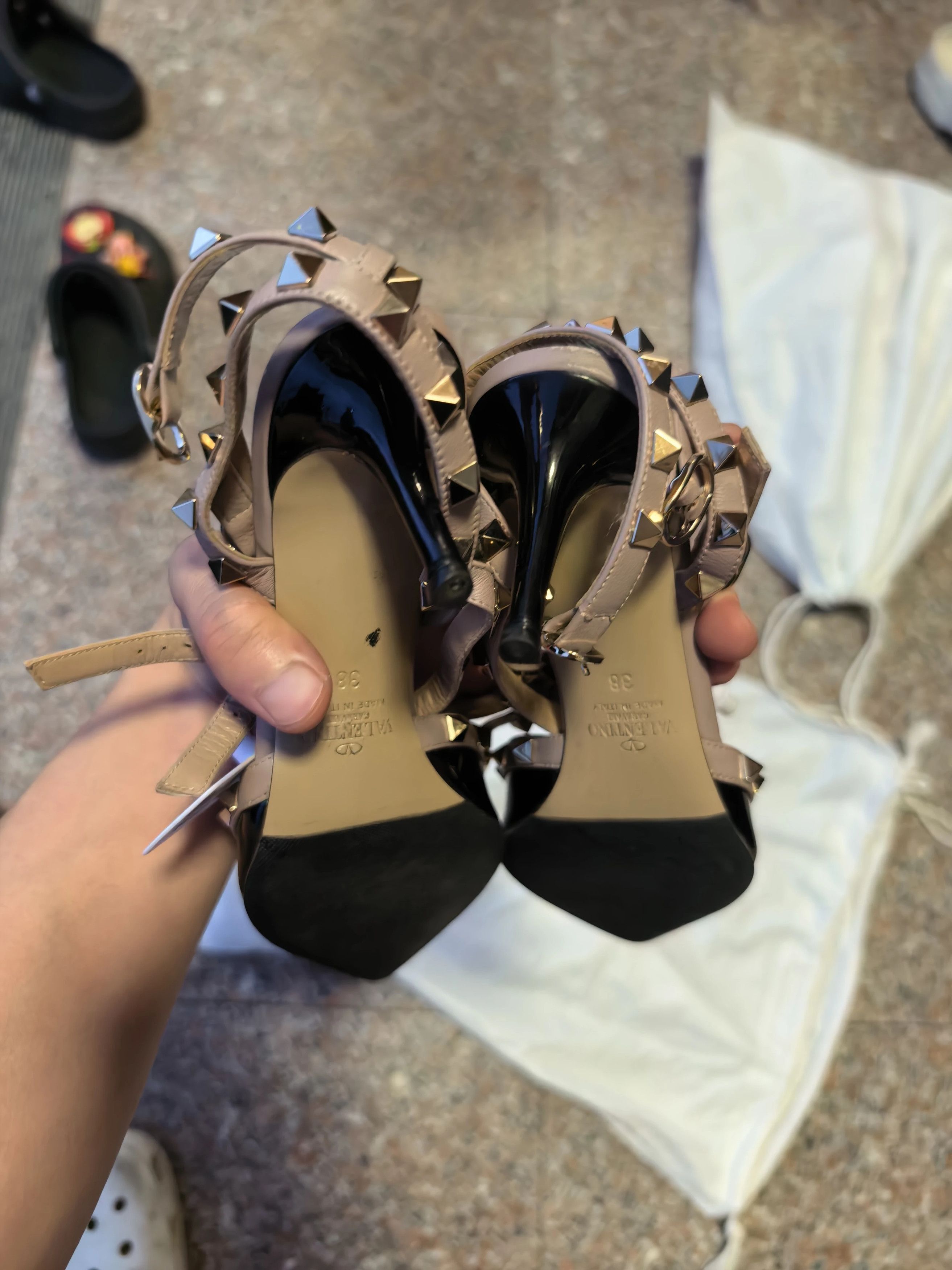 Valentino Valentino 3-Ring Patent Leather Stud Heels Size 38 Size US 7.5 / IT 37.5 - 4 Thumbnail