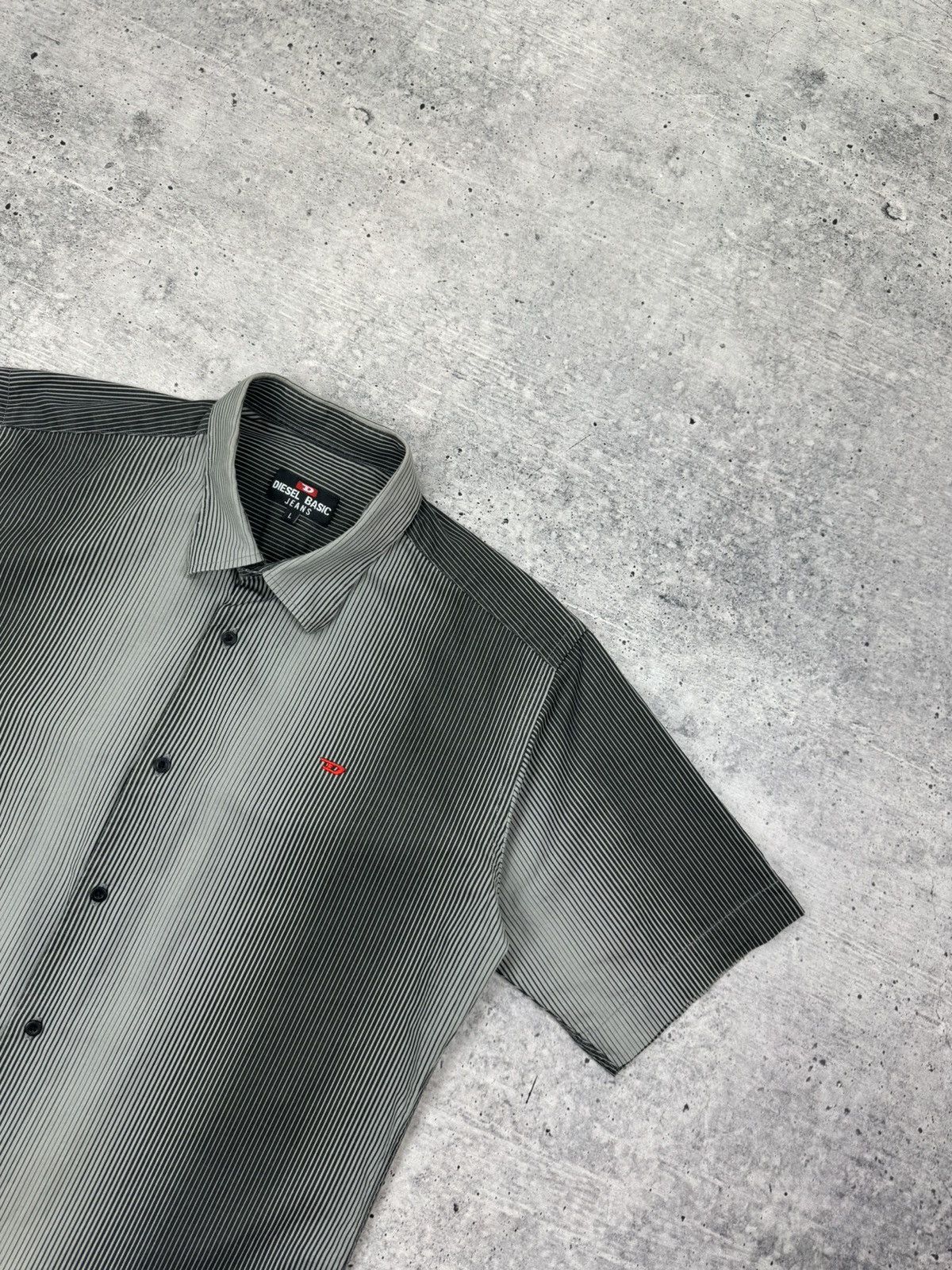 Diesel Vintage Diesel Basic Jeans Logo Short Sleeve Button Shirt Size US L / EU 52-54 / 3 - 4 Thumbnail