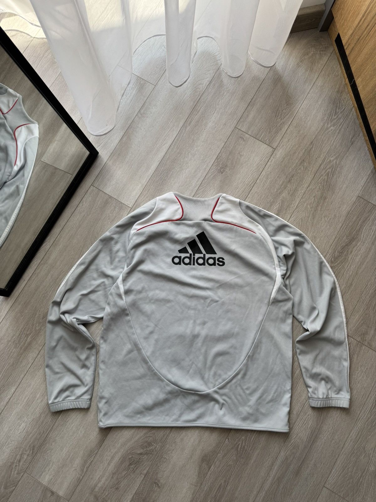 Adidas Vintage Soccer Football Sweatshirt Adidas FC Liverpool Train Size US L / EU 52-54 / 3 - 9 Thumbnail