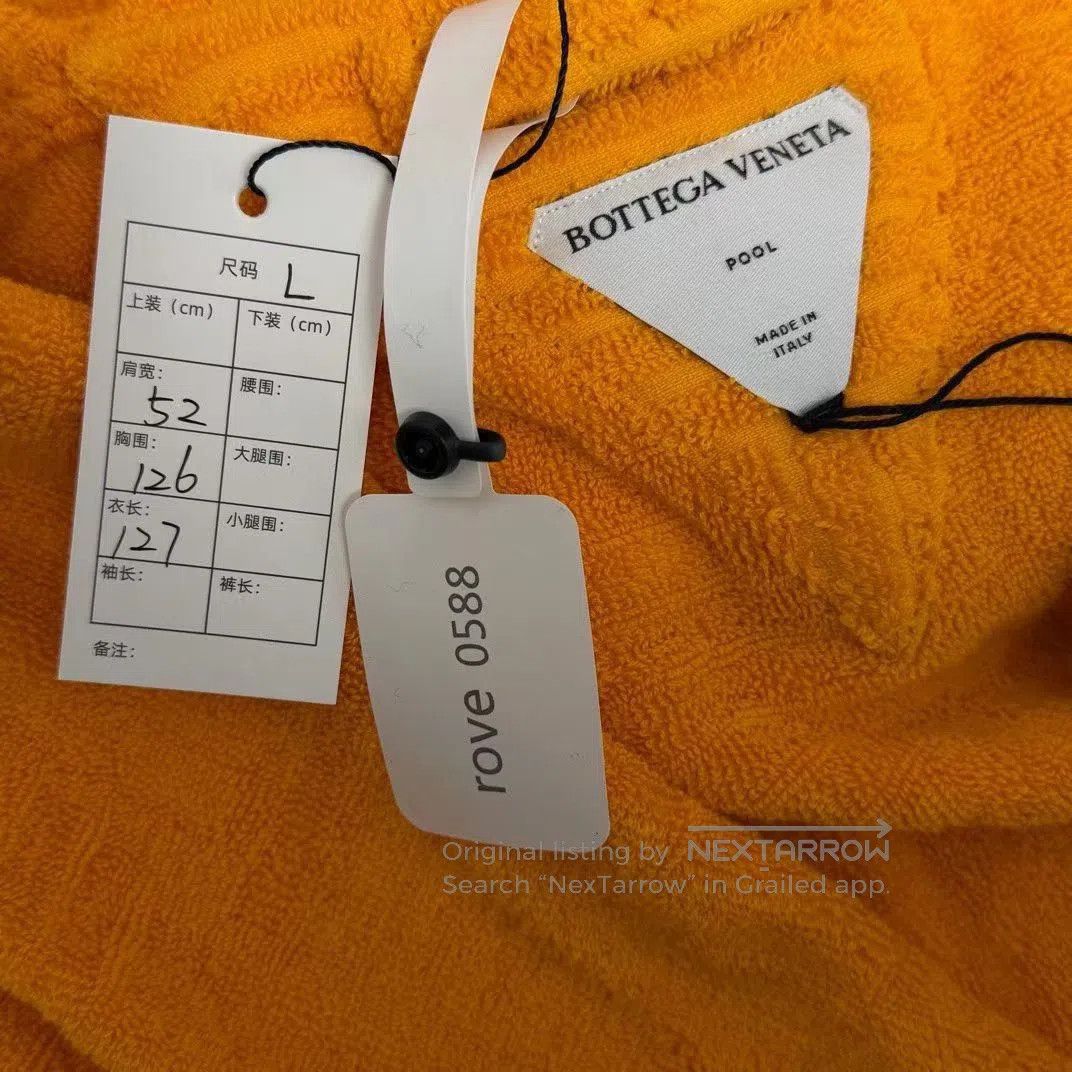 Japanese Brand Bottega Veneta Orange Logo Bathrobe L. Size US L / EU 52-54 / 3 - 2 Thumbnail