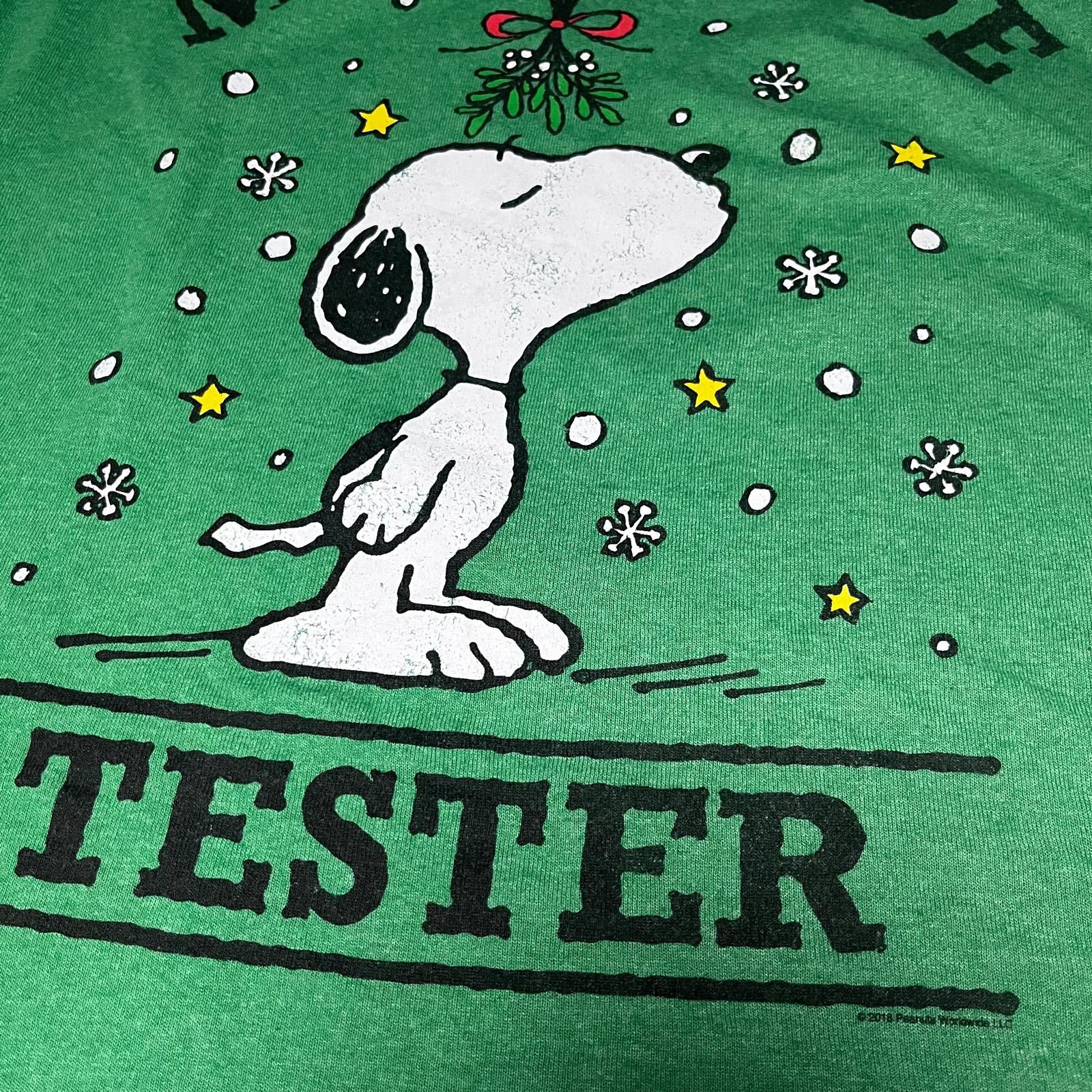 Delta 🐶 Snoopy “Official Mistletoe Tester” Holiday Tee – Size XL Size US XL / EU 56 / 4 - 4 Thumbnail