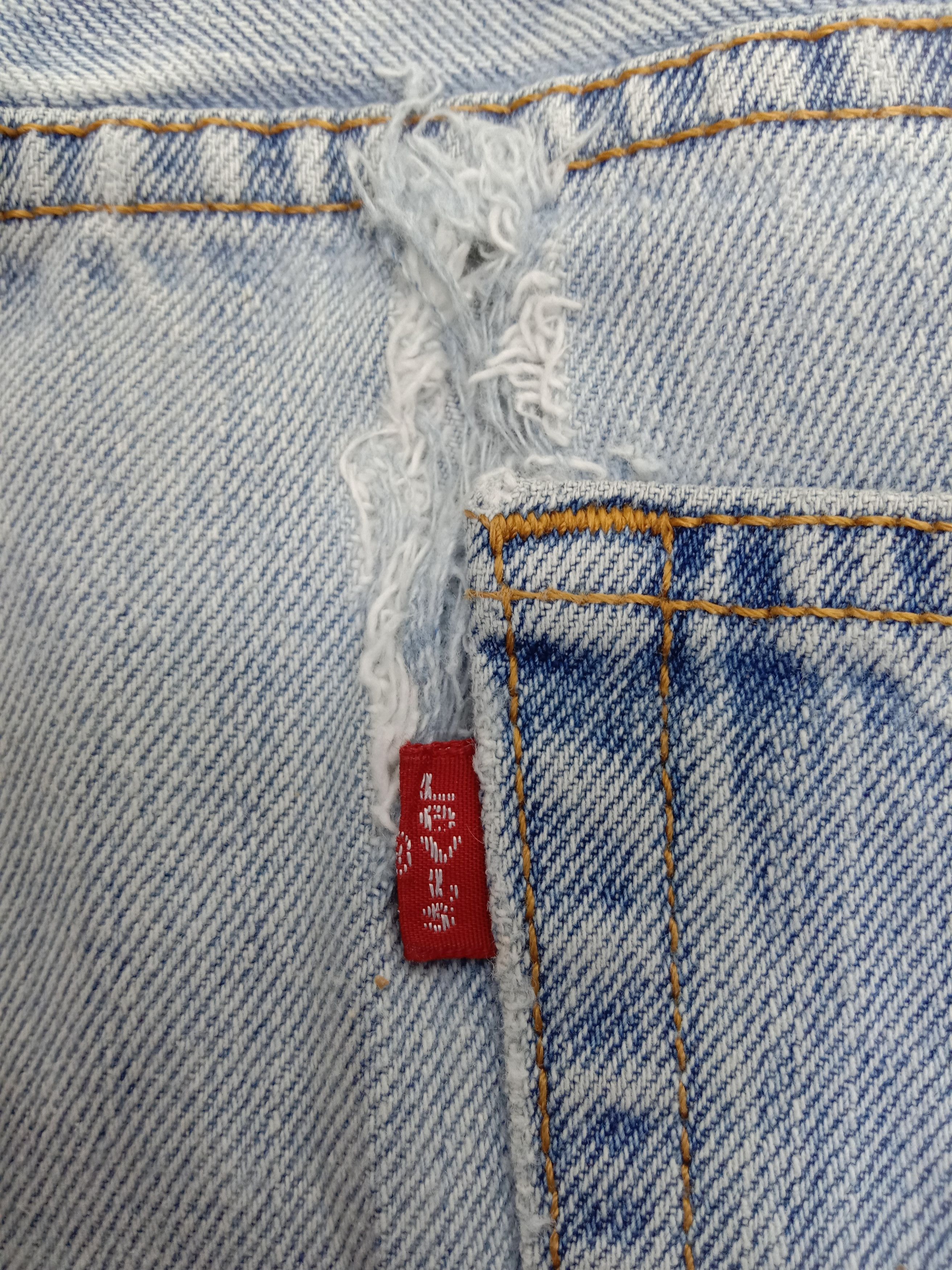 Levi's Vintage Levi's 505 Jeans Light Wash Regular Fit Denim Size US 34 / EU 50 - 13 Thumbnail