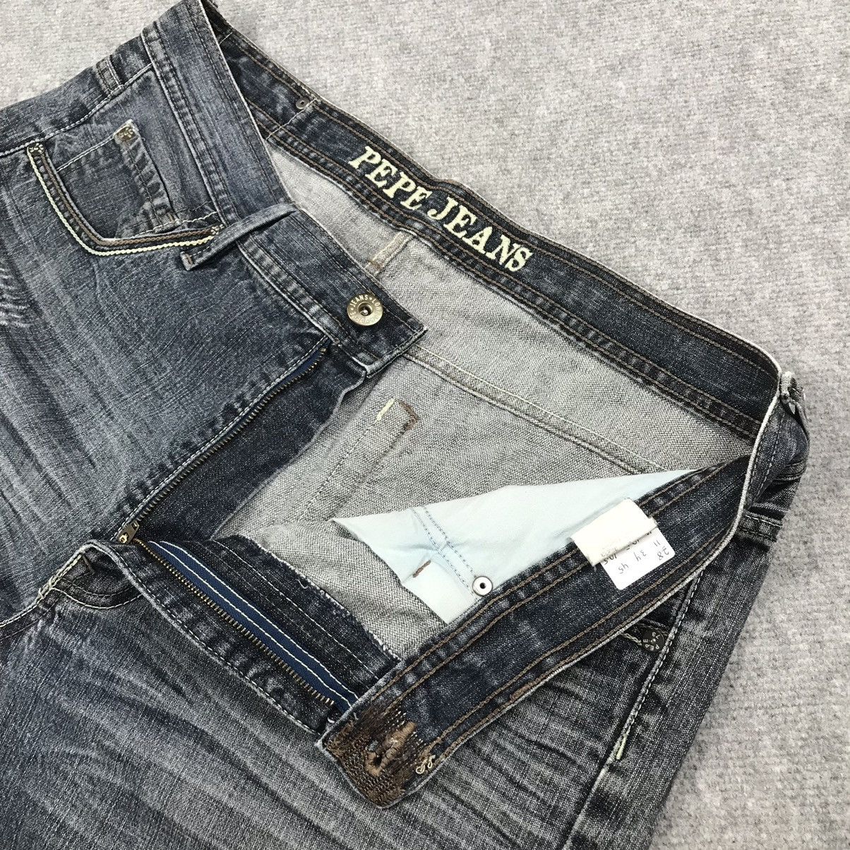 Japanese Brand RIPPED DISTRESSED PEPE JEANS BAGGY PANTS Size US 38 / EU 54 - 16 Thumbnail