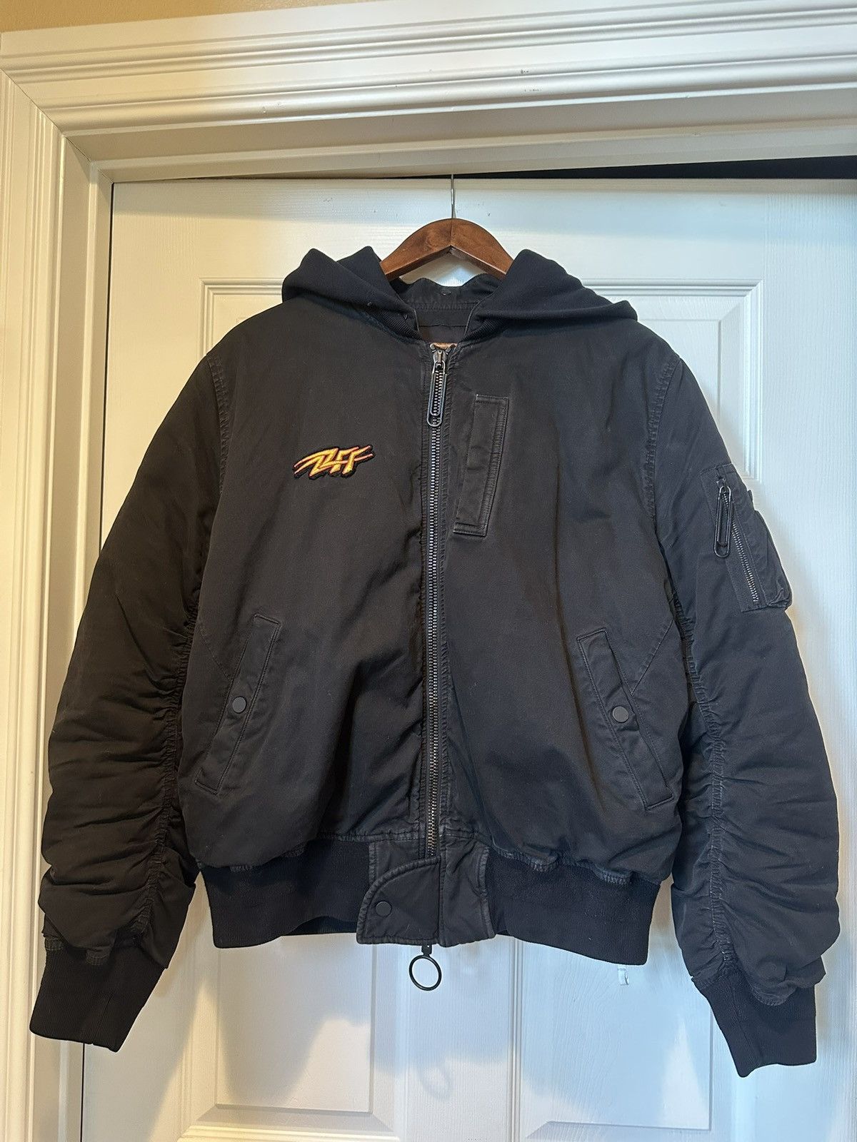 Off-White ***Rare*** Off White Bomber Jacket Size Medium Size US M / EU 48-50 / 2 - 1 Thumbnail