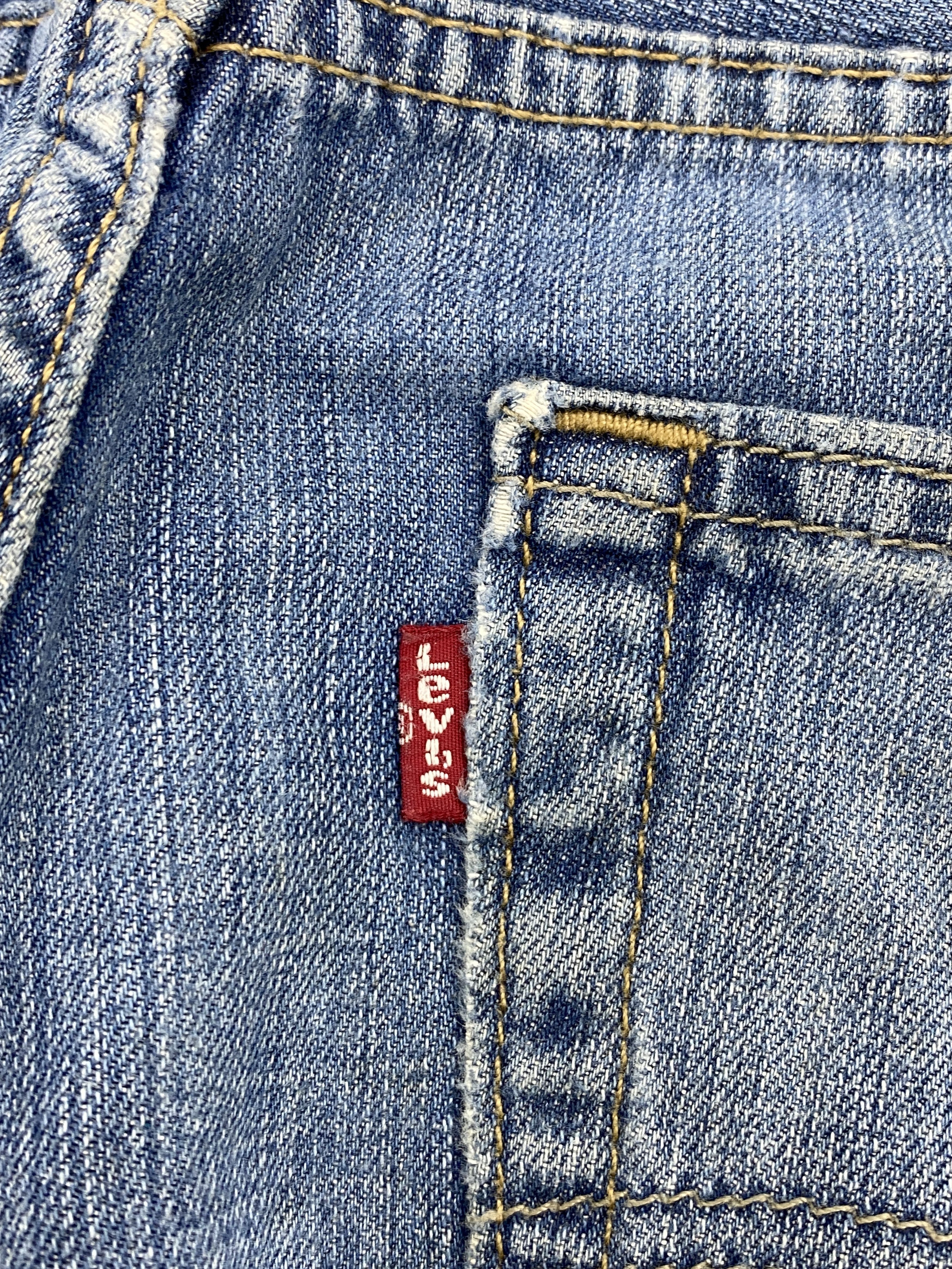 Levi's × Vintage Vintage Levi's 505 Faded Blue Denim Jeans Size US 32 / EU 48 - 6 Thumbnail