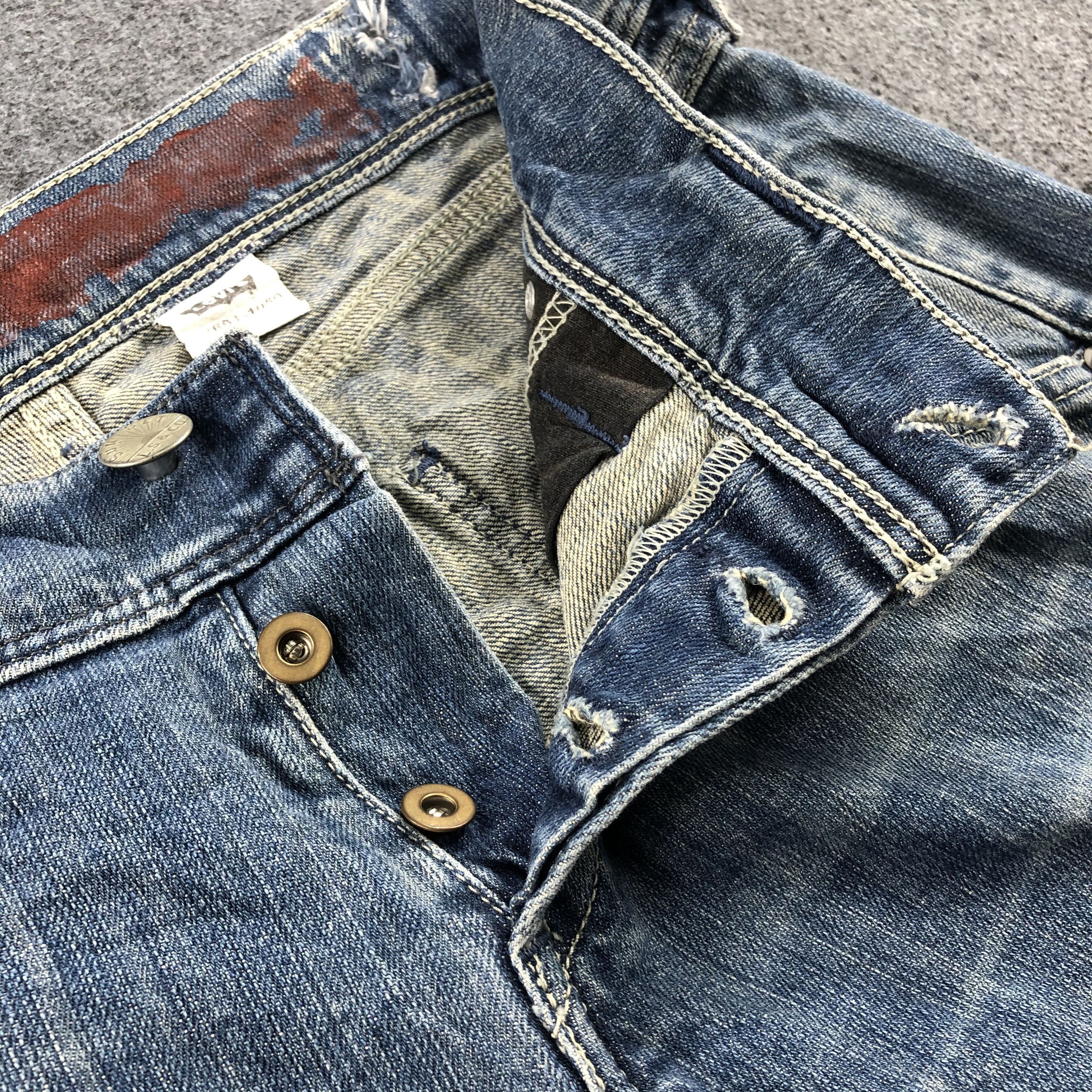 Levi's Vintage Blue Wash Levis Jeans-J2030 Size US 33 - 13 Thumbnail