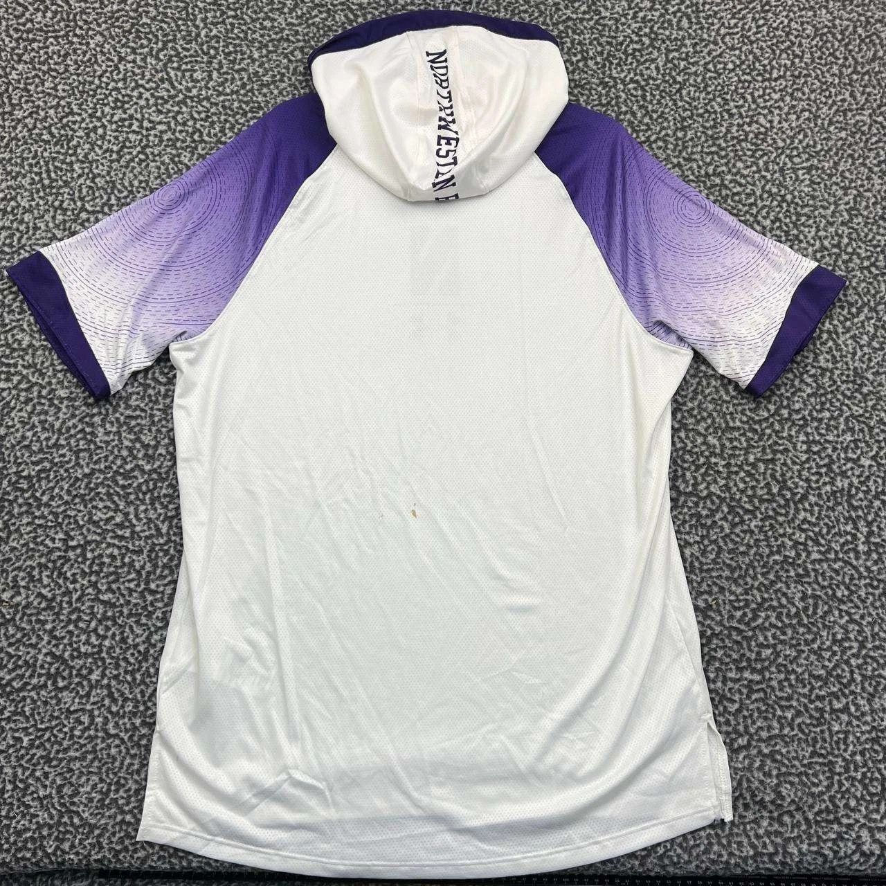 Under Armour Northwestern Wildcats Shirt L Heatgear Short Sleeve Hooded Size US L / EU 52-54 / 3 - 2 Thumbnail