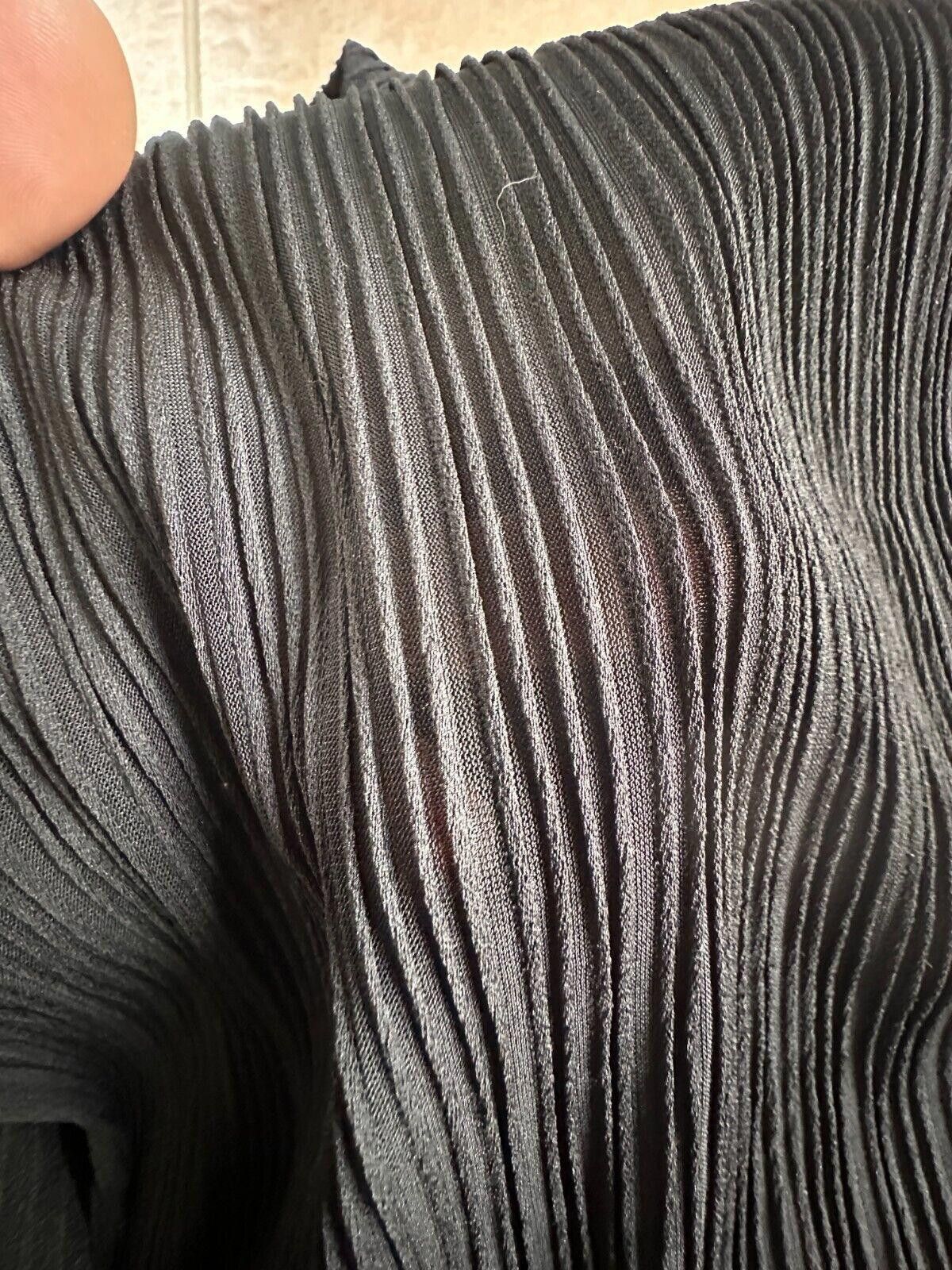 Designer MNG Deep V Neck Bodysuit Black Extended Cap sleeves size XS Size 26" / US 2 / IT 38 - 9 Thumbnail