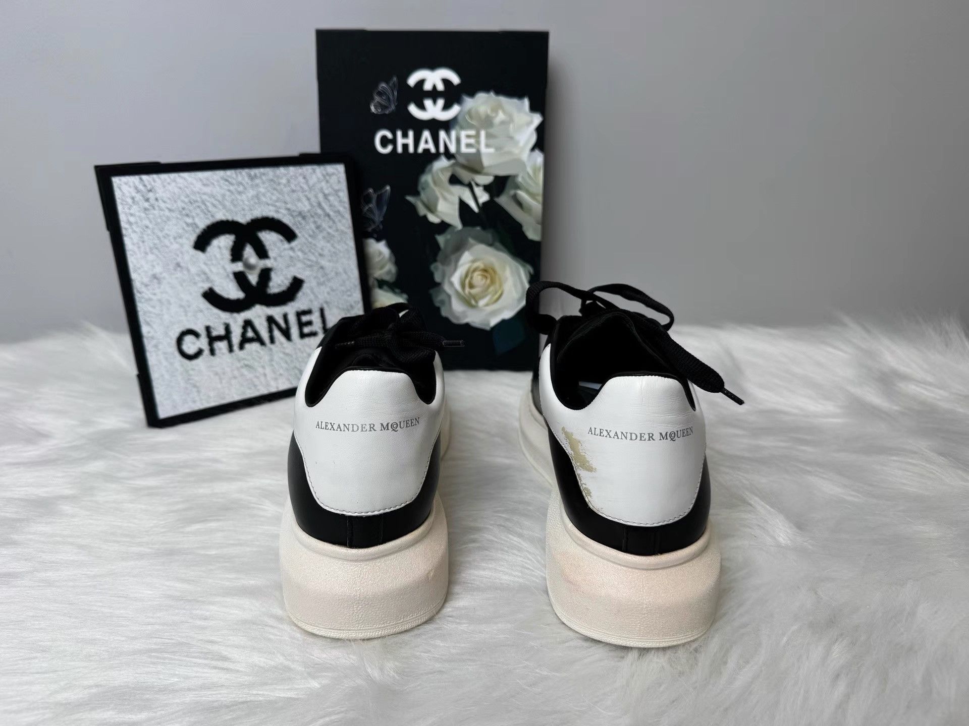 Alexander McQueen Alexander McQueen Oversized Low-top Leather Sneakers K36 Size US 8.5 / EU 41-42 - 3 Thumbnail