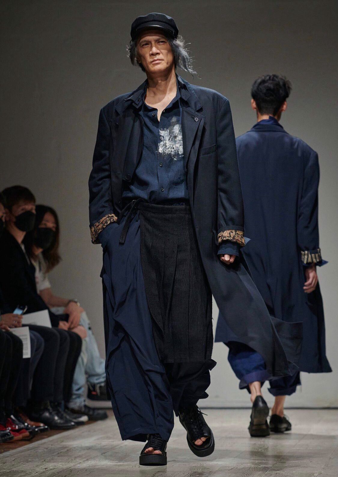 Yohji Yamamoto 23SS Silk Double Lapel Long Jacket Size US M / EU 48-50 / 2 - 1 Thumbnail