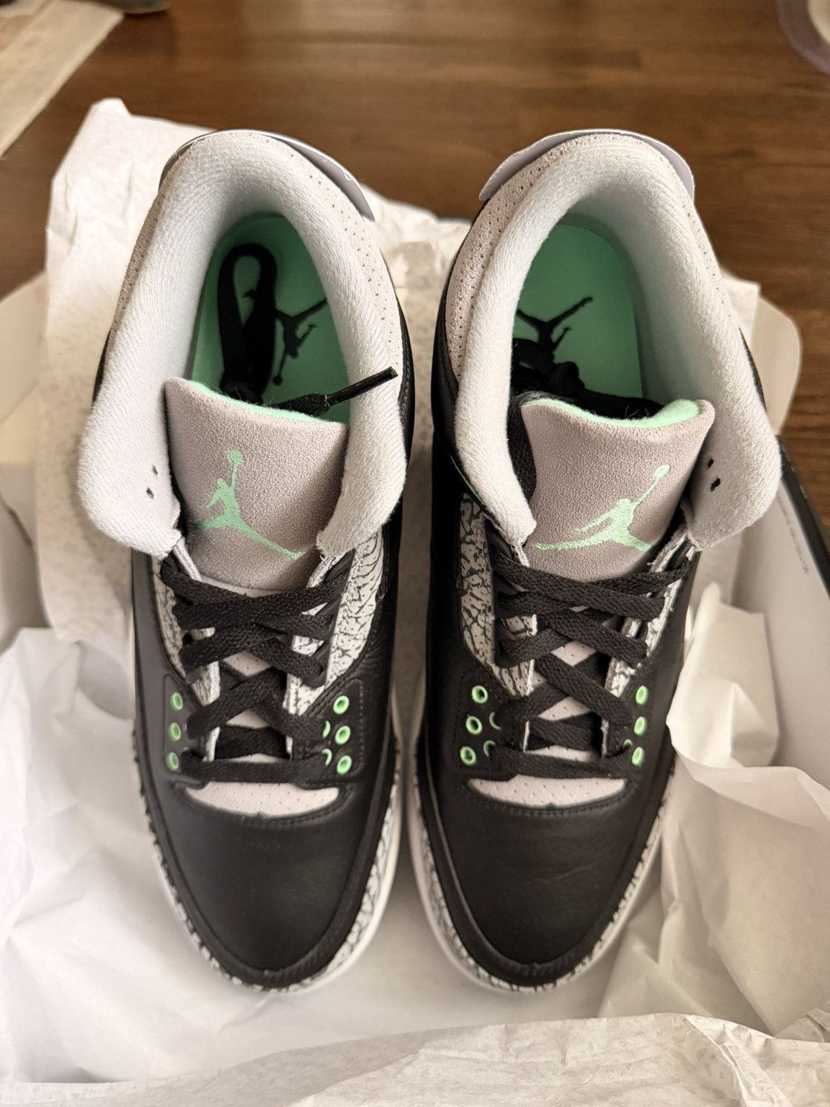 Jordan Brand Air Jordan 3 - RetroGreen Glow Size US 9.5 / EU 42-43 - 6 Thumbnail