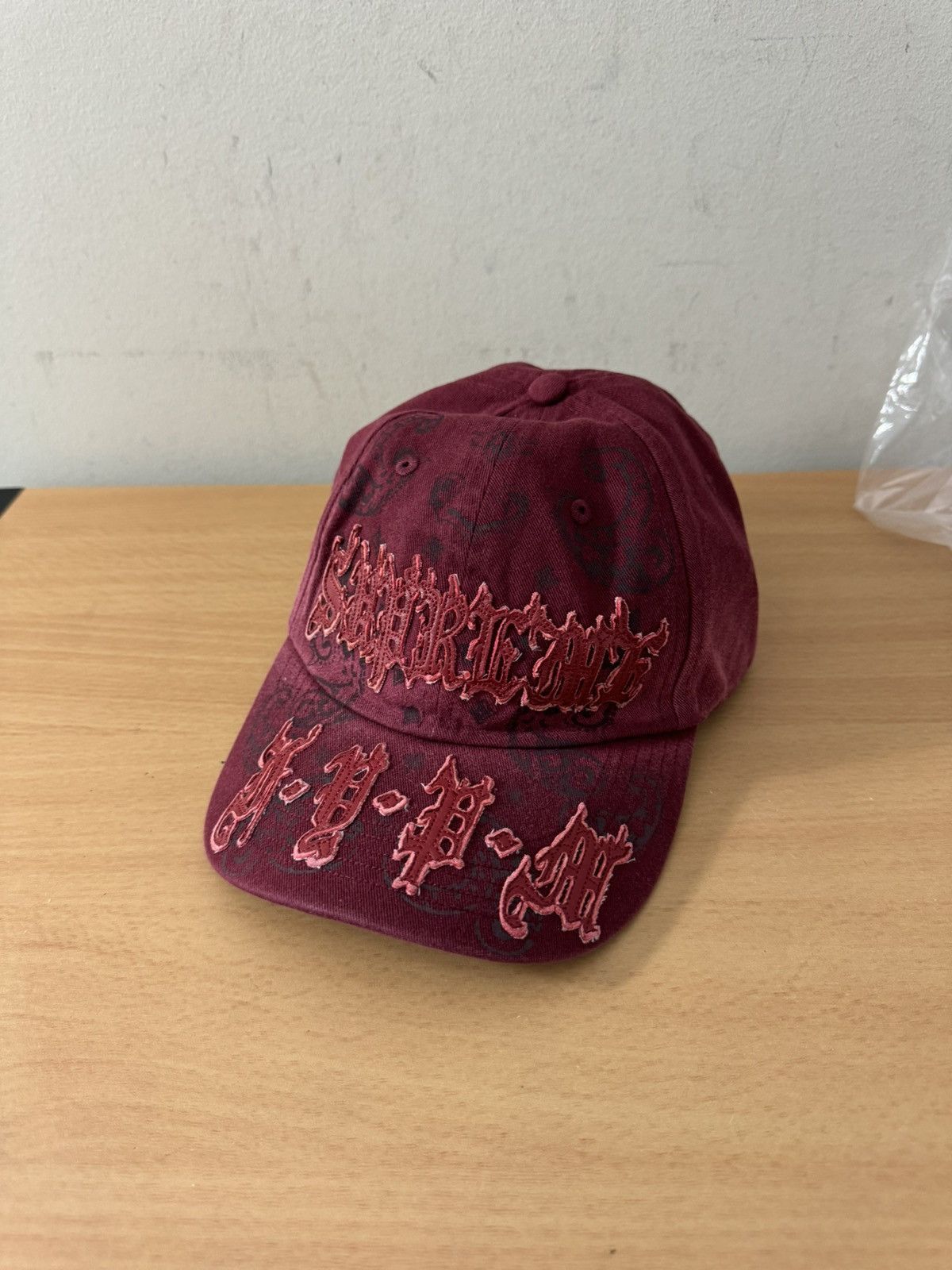 Supreme Leather Appliqué 6-Panel 赤 Supreme Supreme Leather Applique 6-Panel Hat Red | Grailed